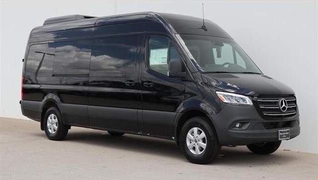 Mercedes Benz Sprinter L402