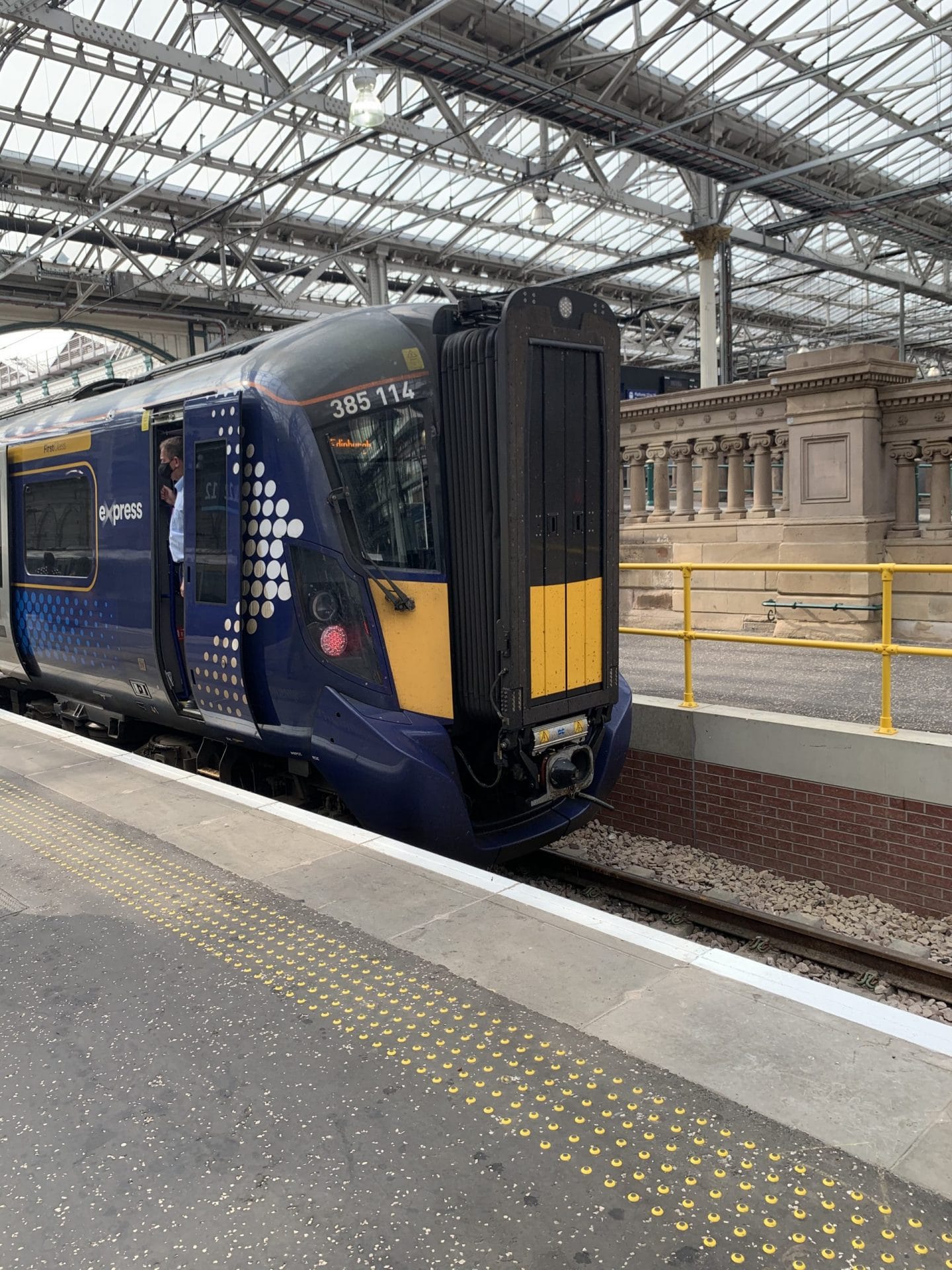 Construction of buildings leads the profit