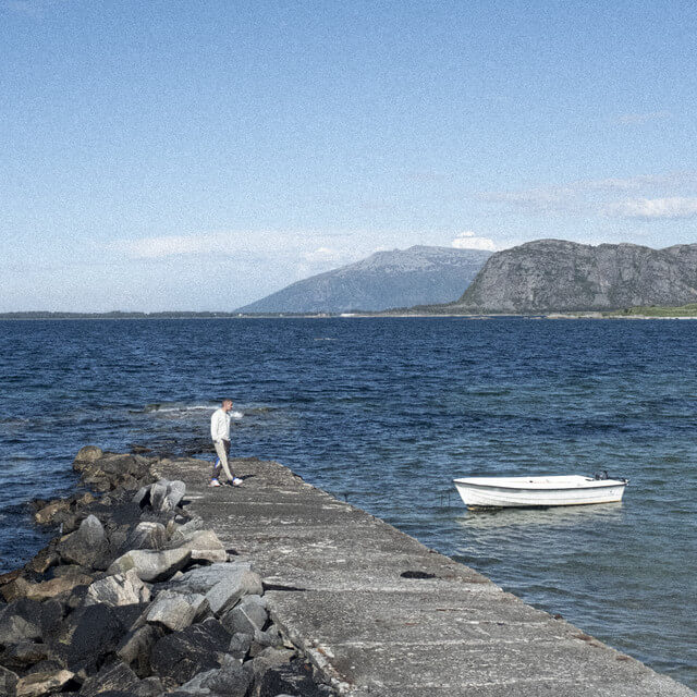 Dermot Kennedy - Let Me In Lyrics