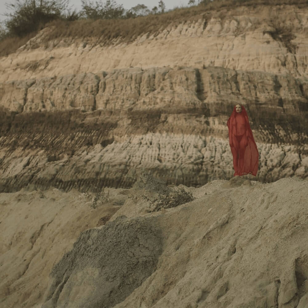Luísa Sonza - Rough Lyrics