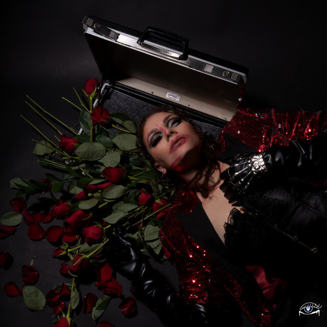 RIELL - King Lyrics