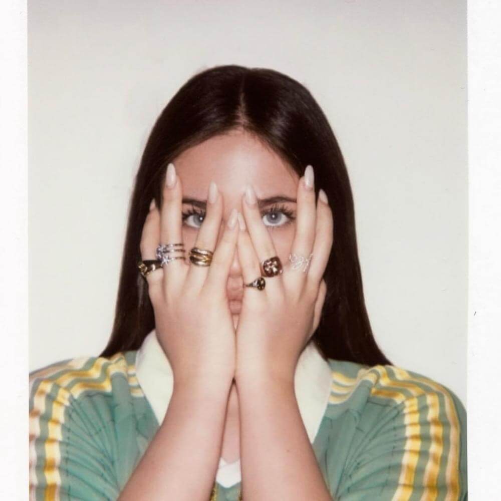 SIENNA SPIRO - BUTTERFLY EFFECT Lyrics