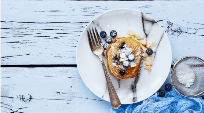 מתכון לפנקייק שקדים ופירות יער