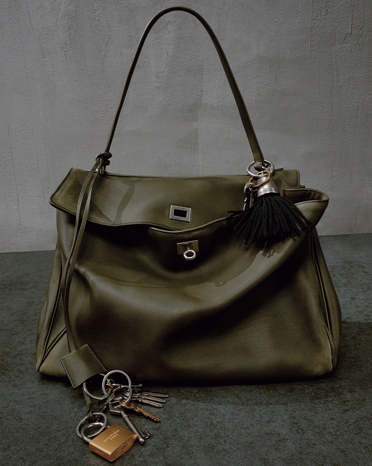 Designer Women S Apparel Men S Apparel Shoes Handbags Saks Fifth - Amazing High Resolution Light Patterns | Free Download