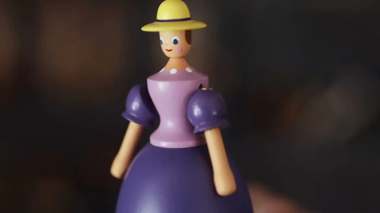 Dancing Doll, Spring