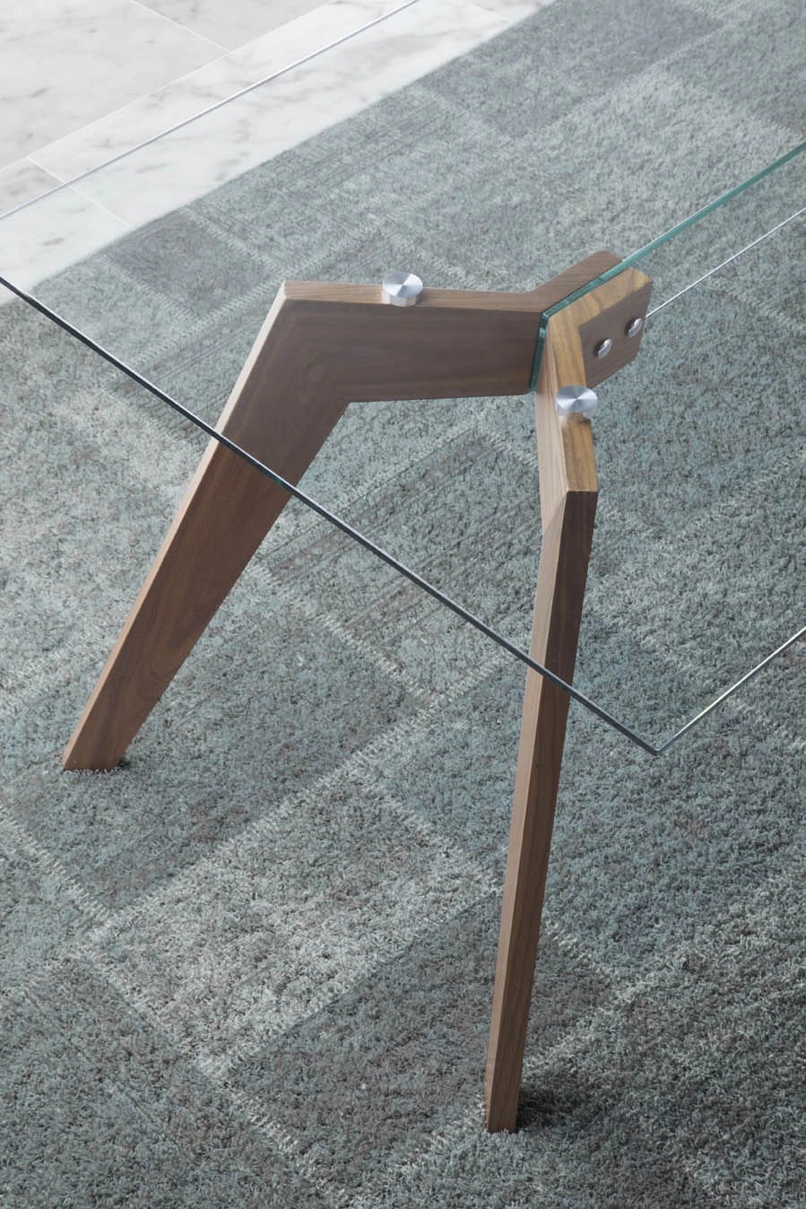 Table rectangulaire 1031 — verre trempé + noyer