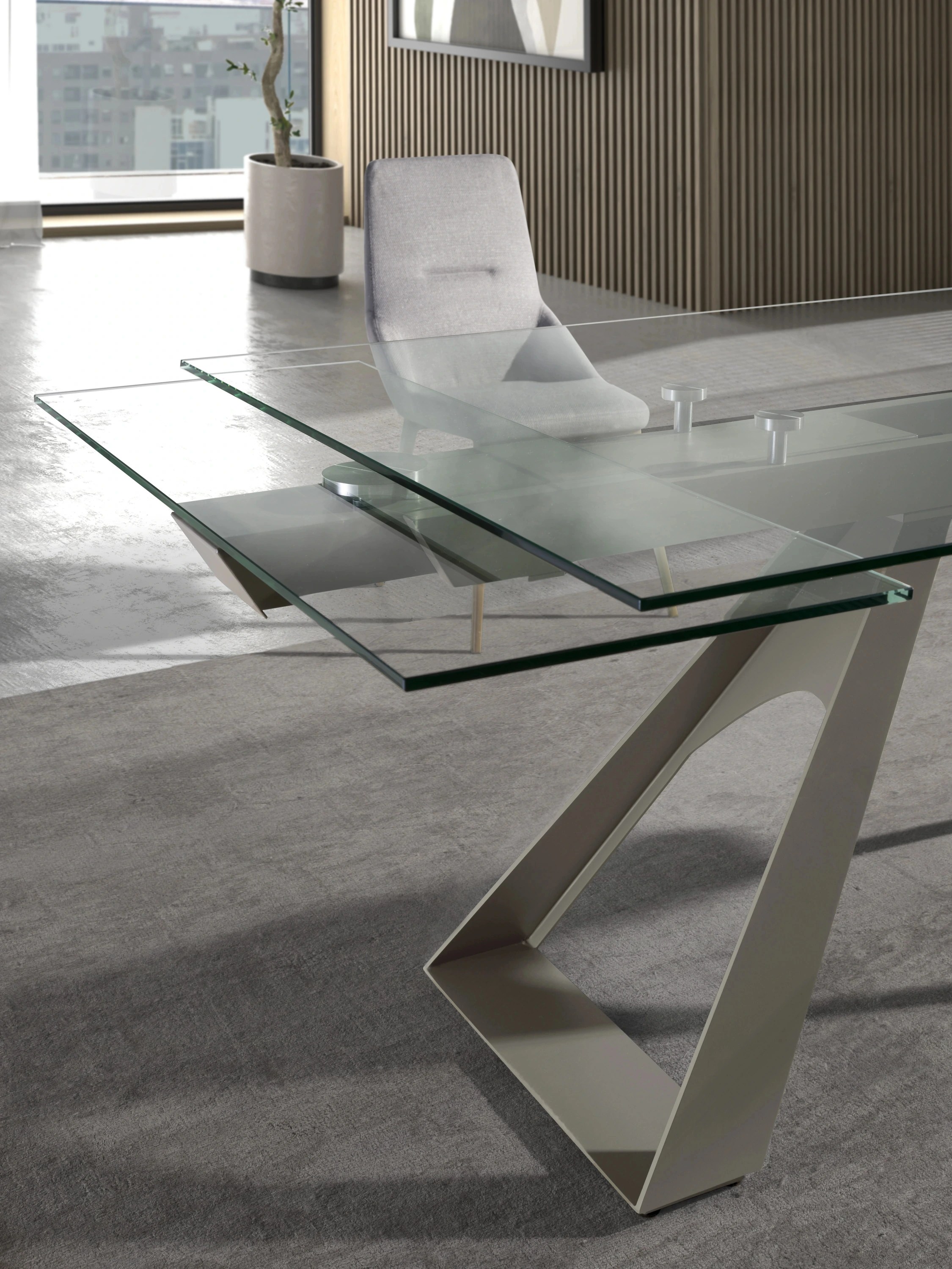 Table de salle à manger rectangulaire à rallonge en verre trempé et acier gris taupe