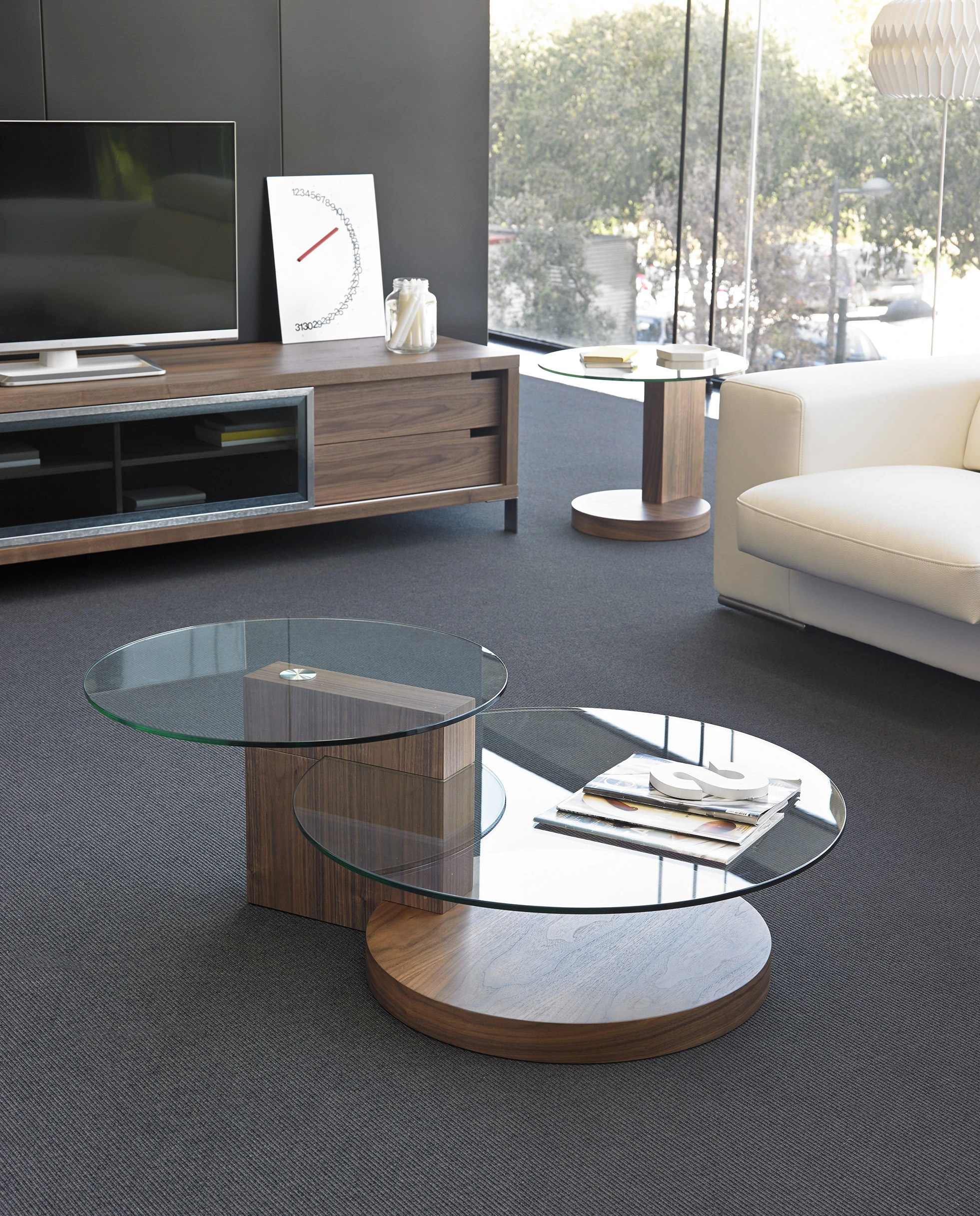 Table basse ronde en verre trempé et noyer