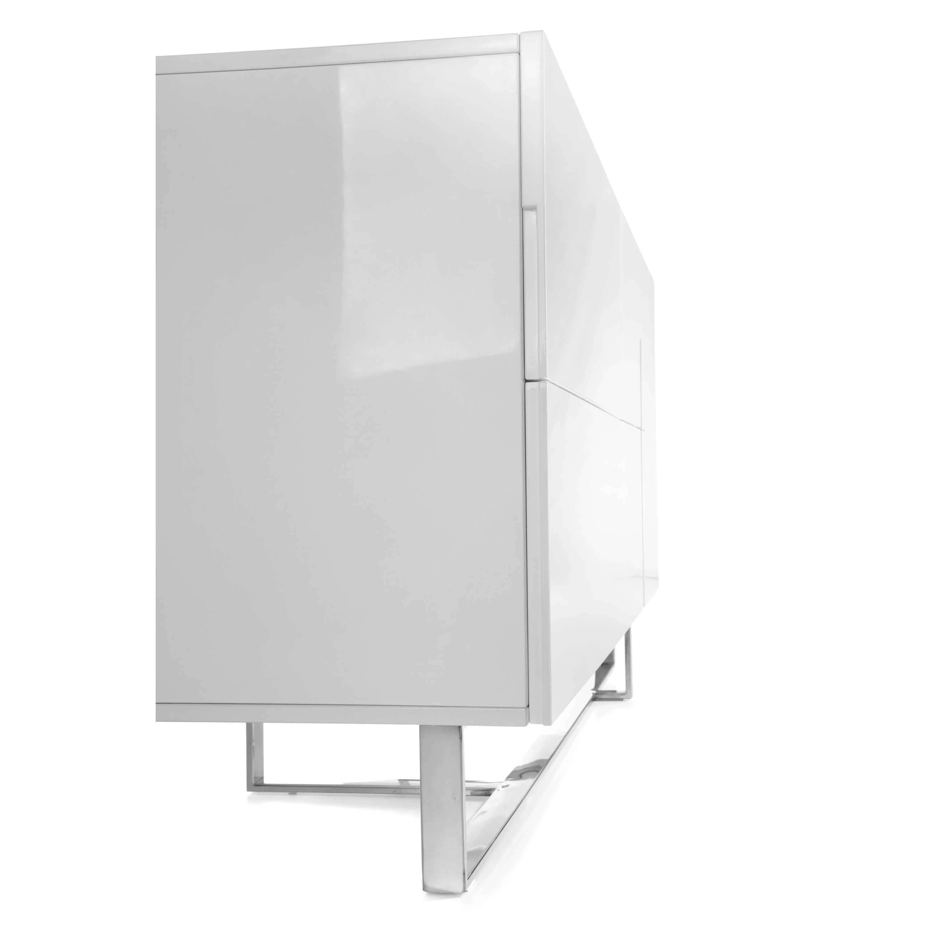 Buffet en bois blanc et acier chromé
