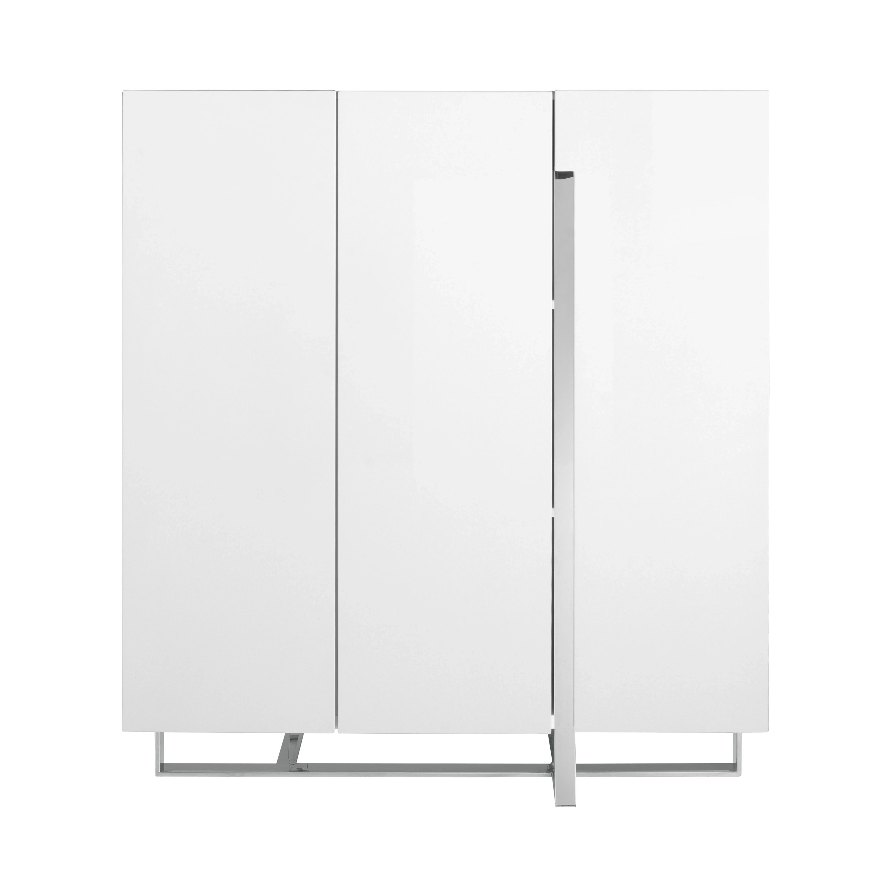 Buffet haut en bois blanc et acier chromé