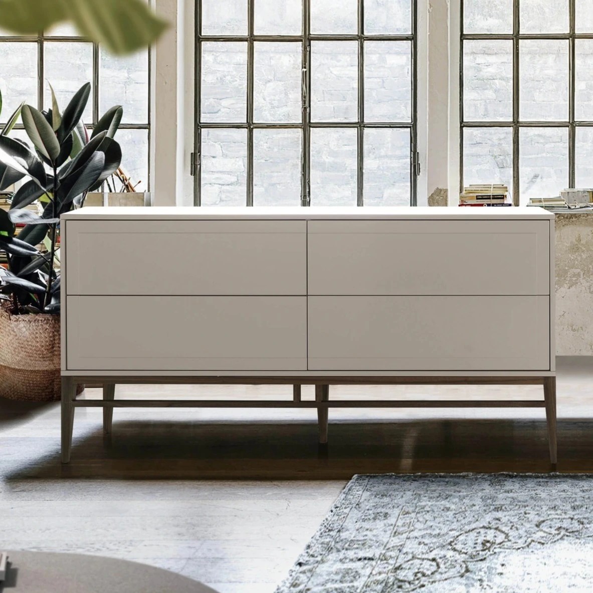 Buffet en bois beige et noyer