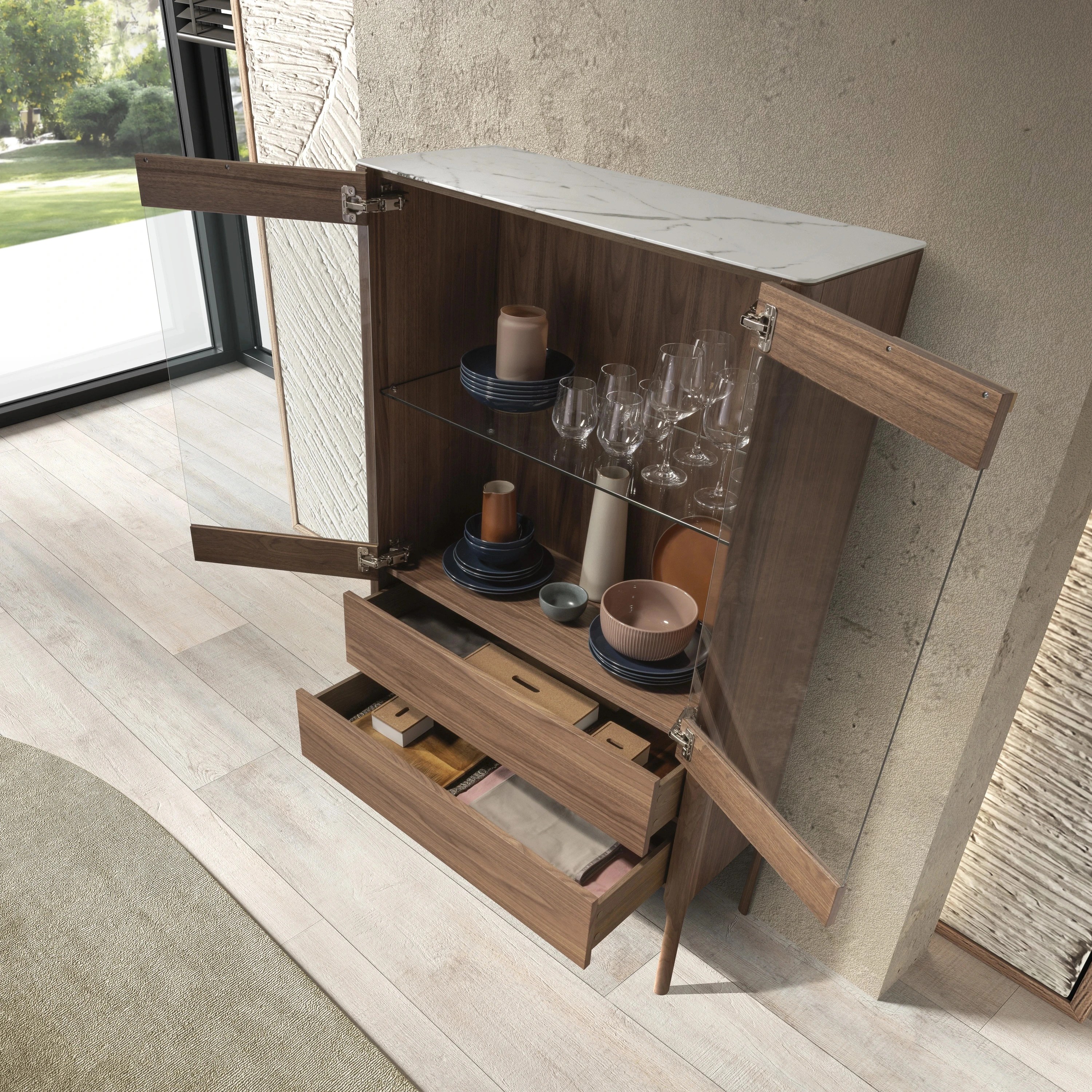 Buffet haut en noyer avec plateau en verre imitation marbre et éclairage intérieur