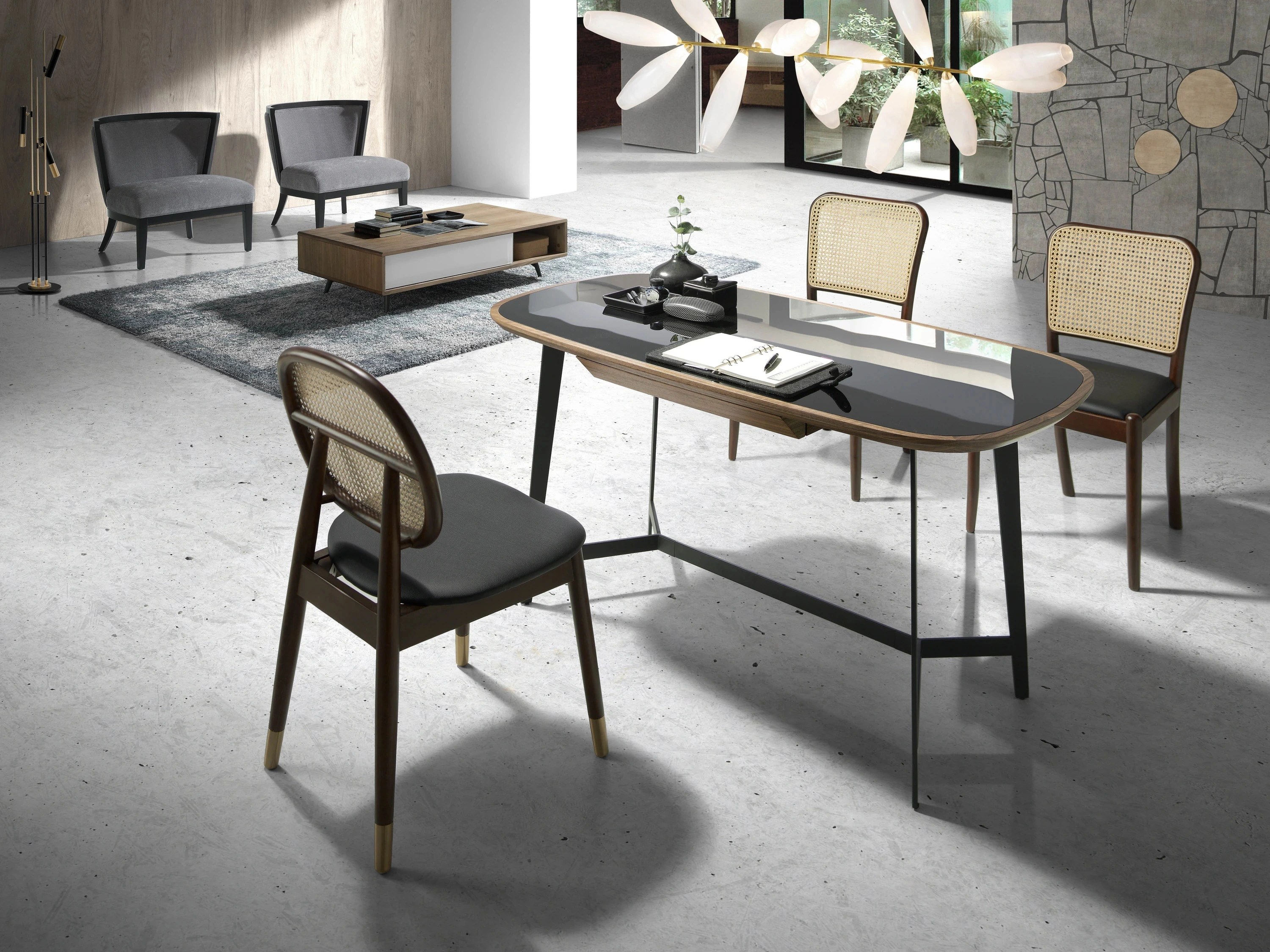 Bureau en noyer et acier noir avec plateau en verre noir