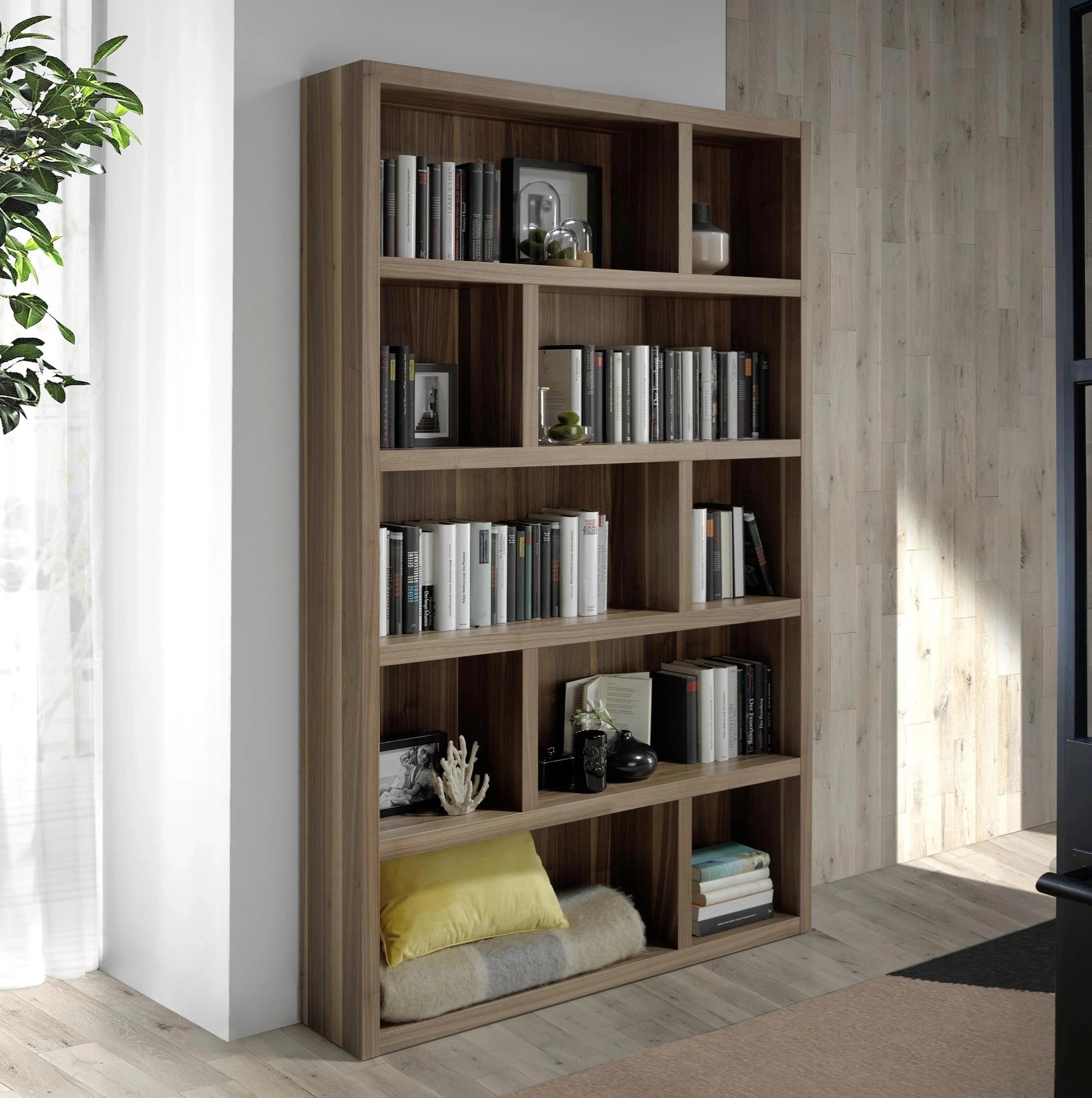 Etagère en bois de noyer