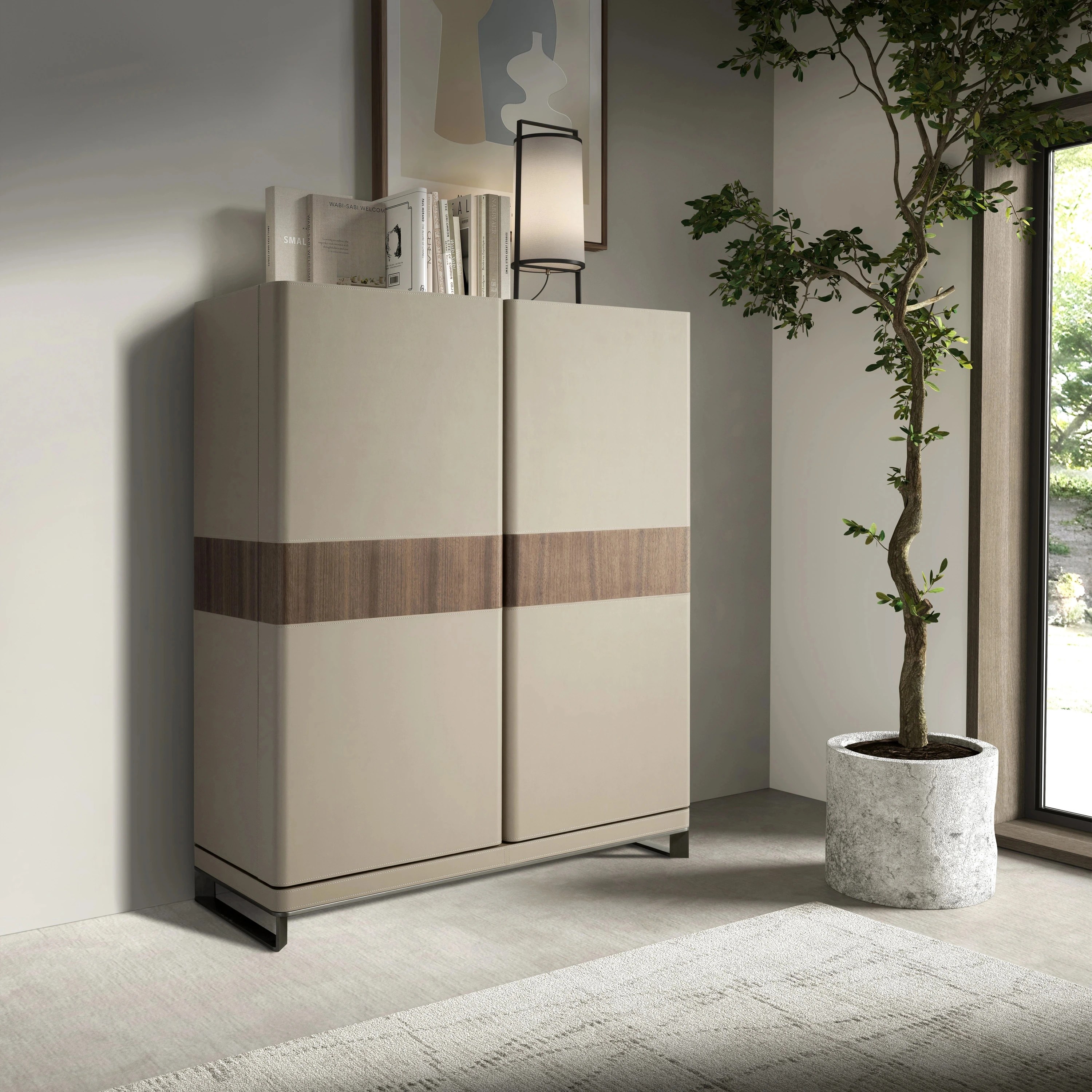 Buffet haut en similicuir, noyer et acier poli