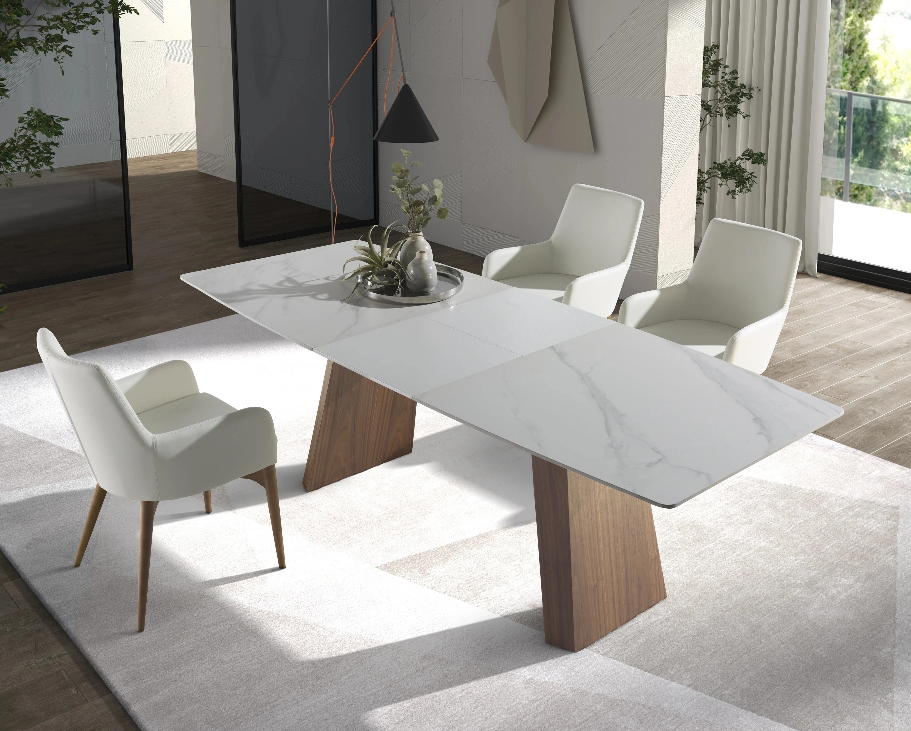 Chaise en similicuir blanc