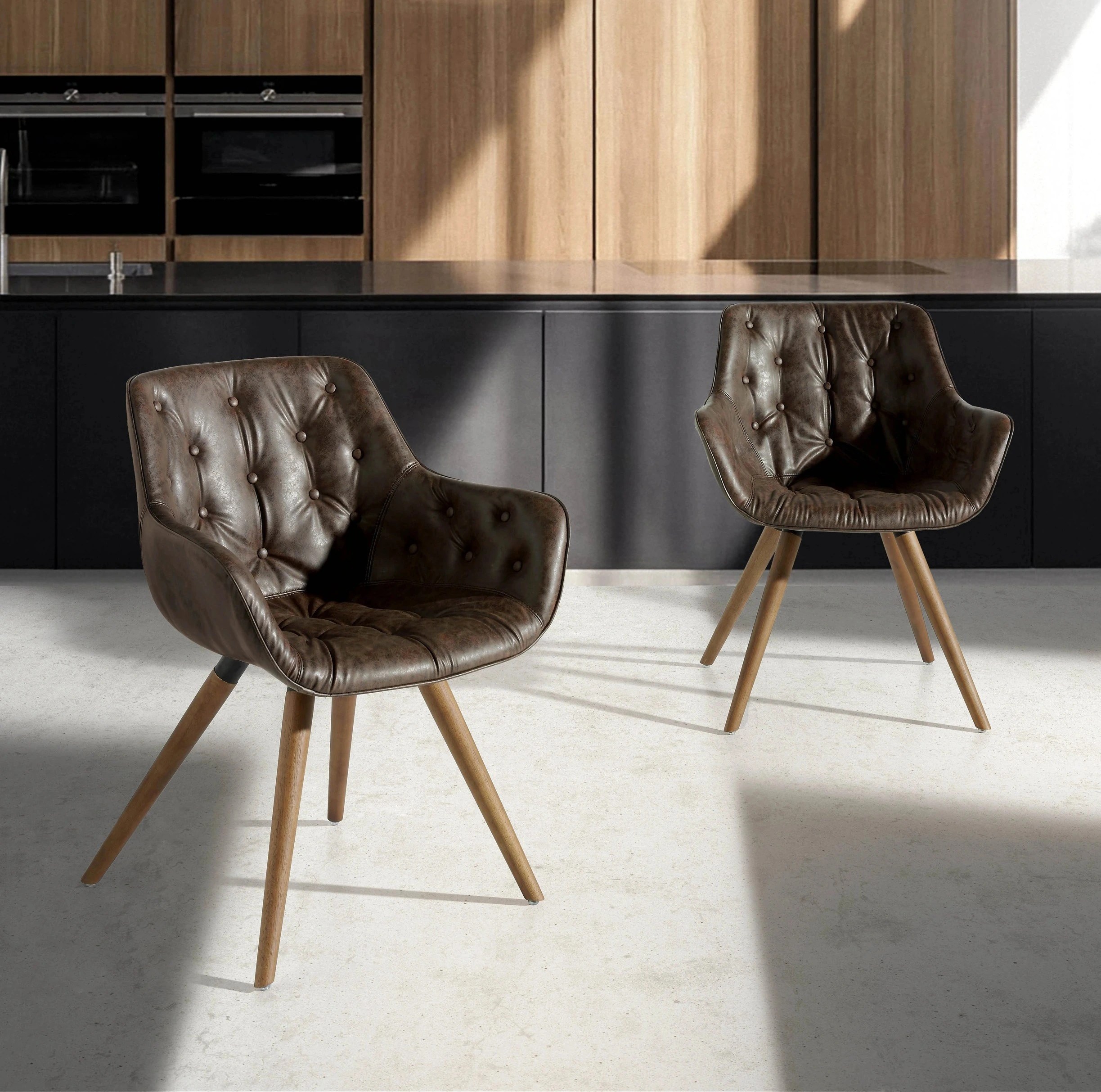 Chaise en similicuir marron chocolat
