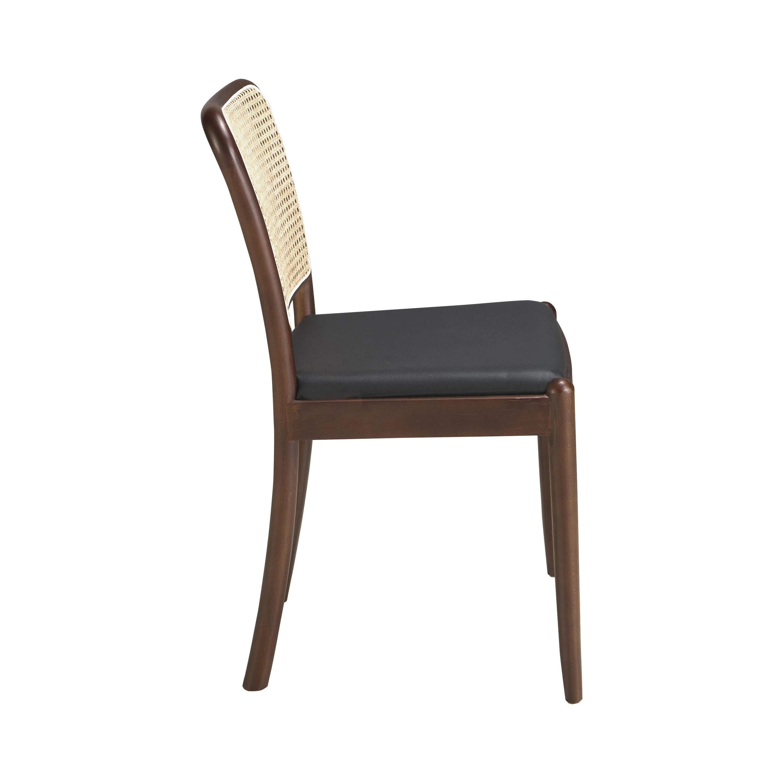 Chaise en rotin et similicuir noir