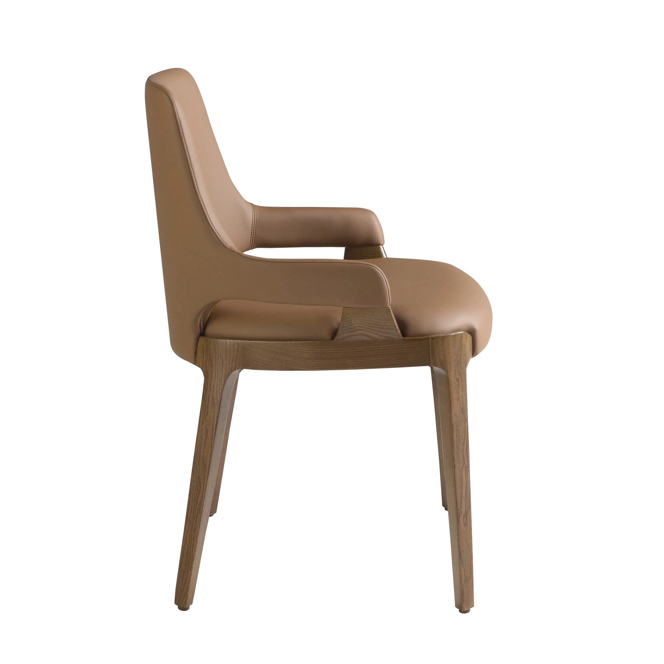 Chaise en similicuir marron