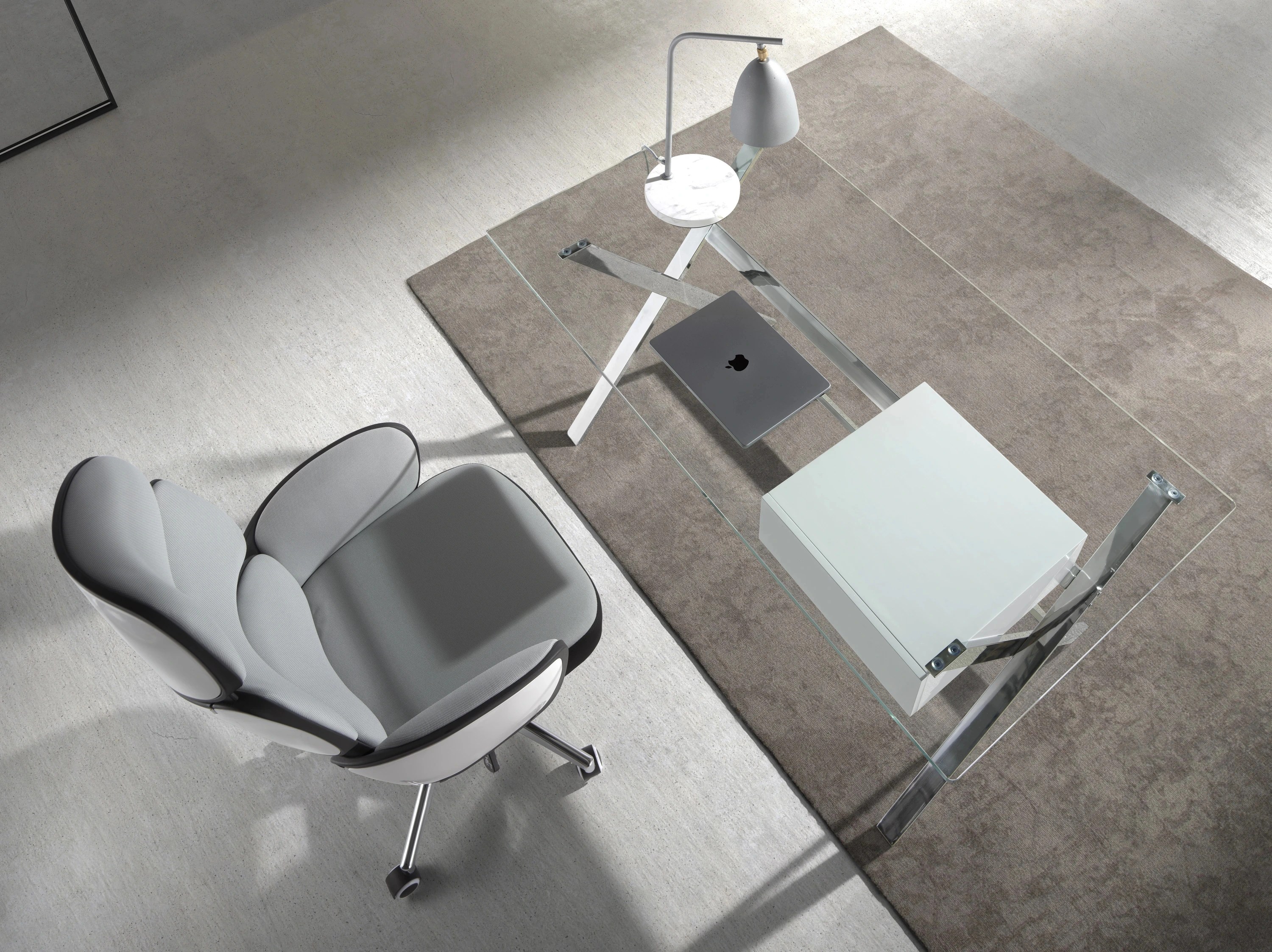 Fauteuil de bureau pivotant tissu gris clair et pvc blanc brillant