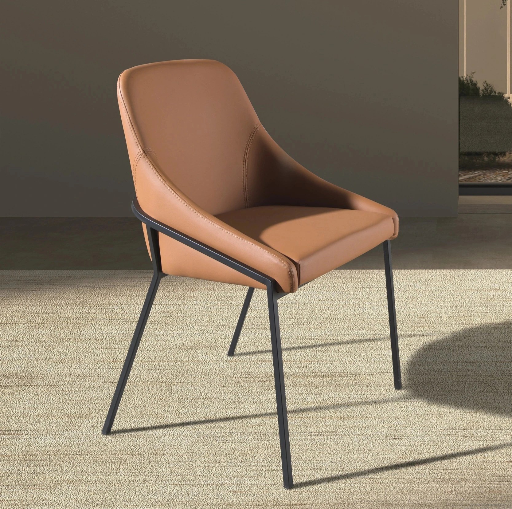 Chaise en similicuir orange