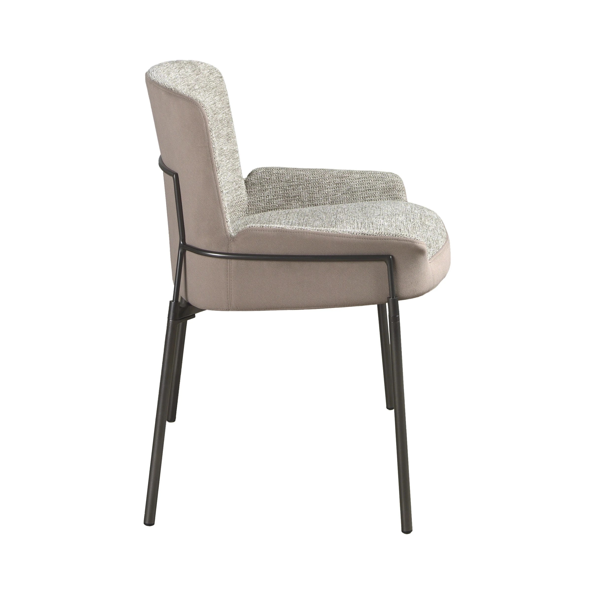 Chaise en tissu gris et velours marron