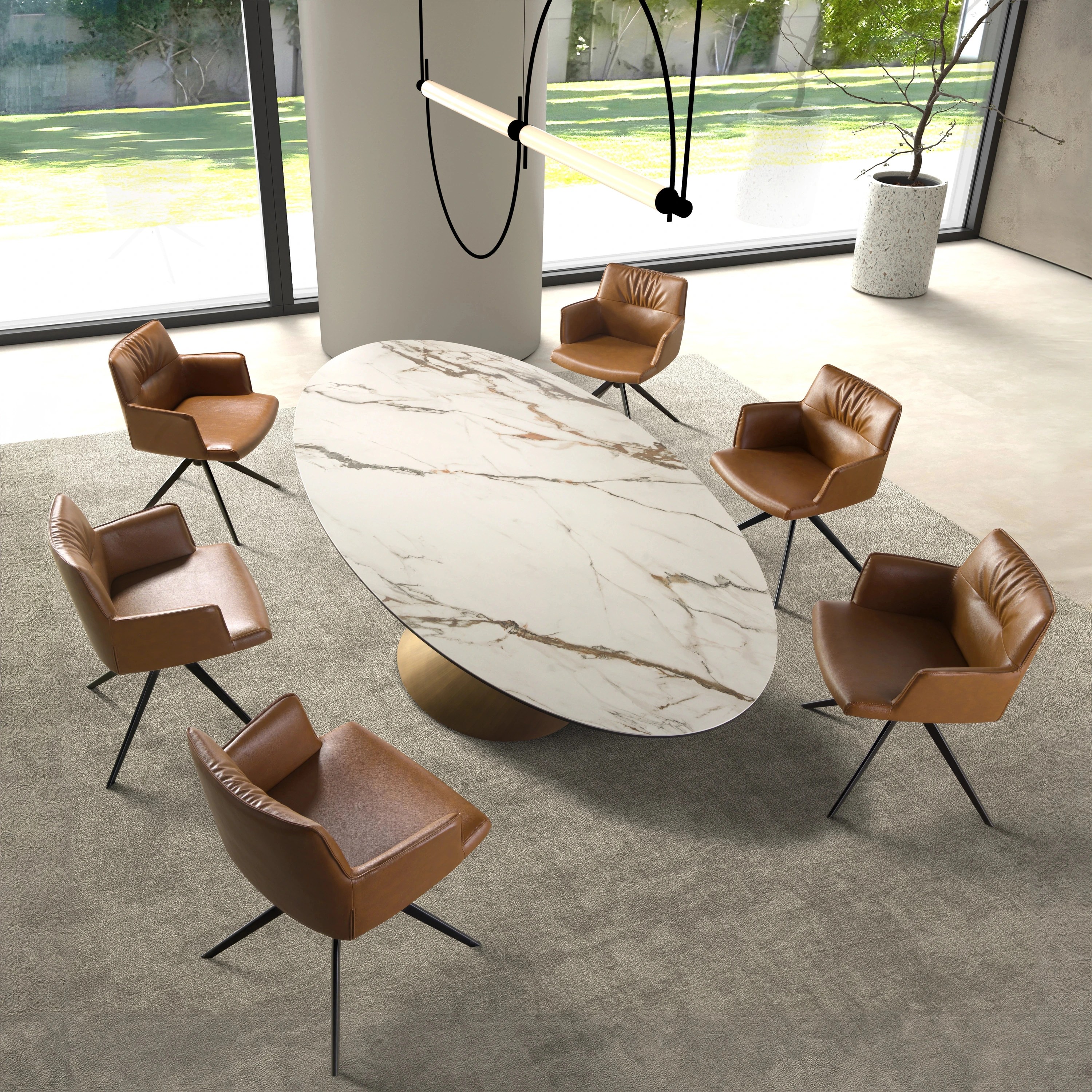 Chaise pivotante en simili-cuir marron cognac