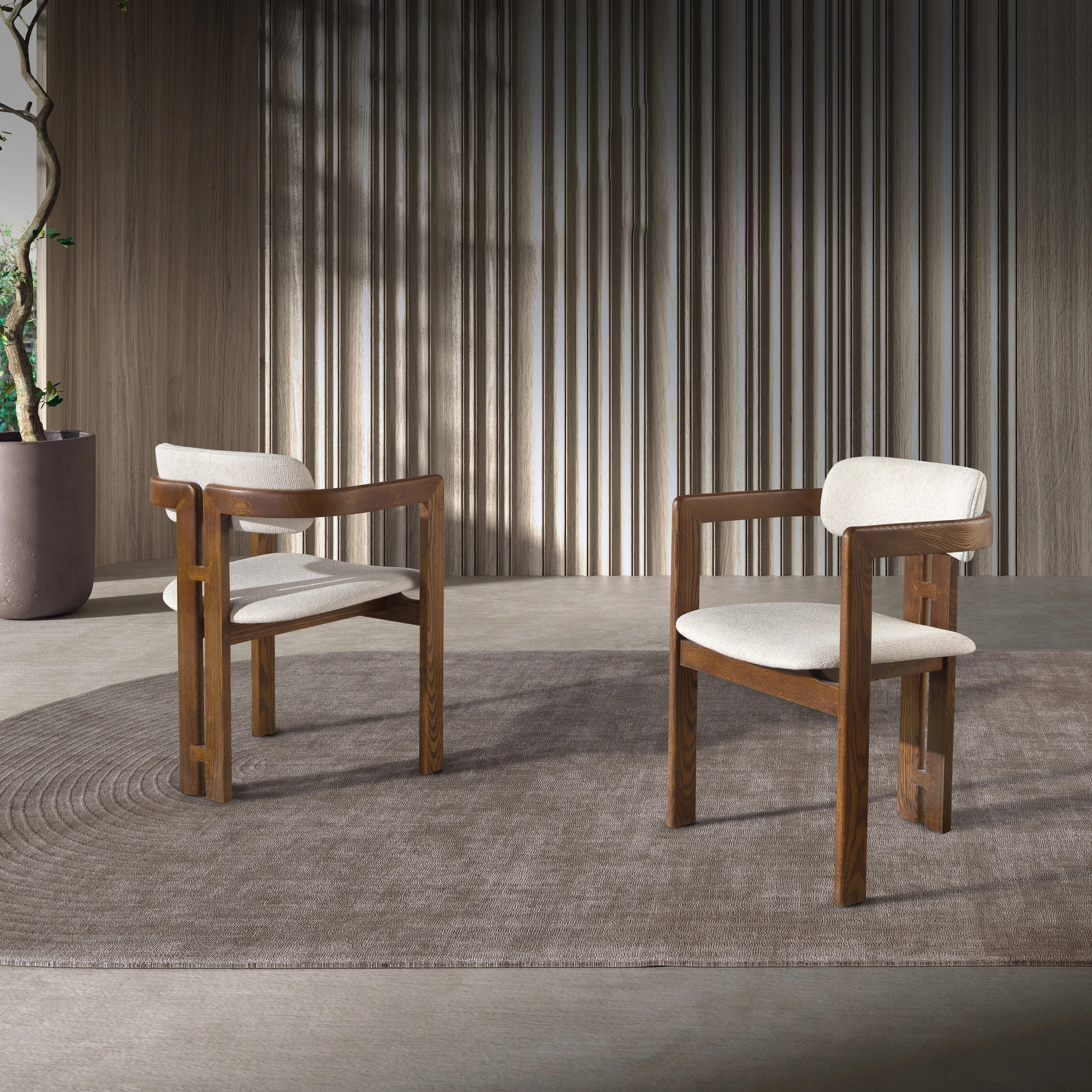 Chaise en tissu blanc cassé