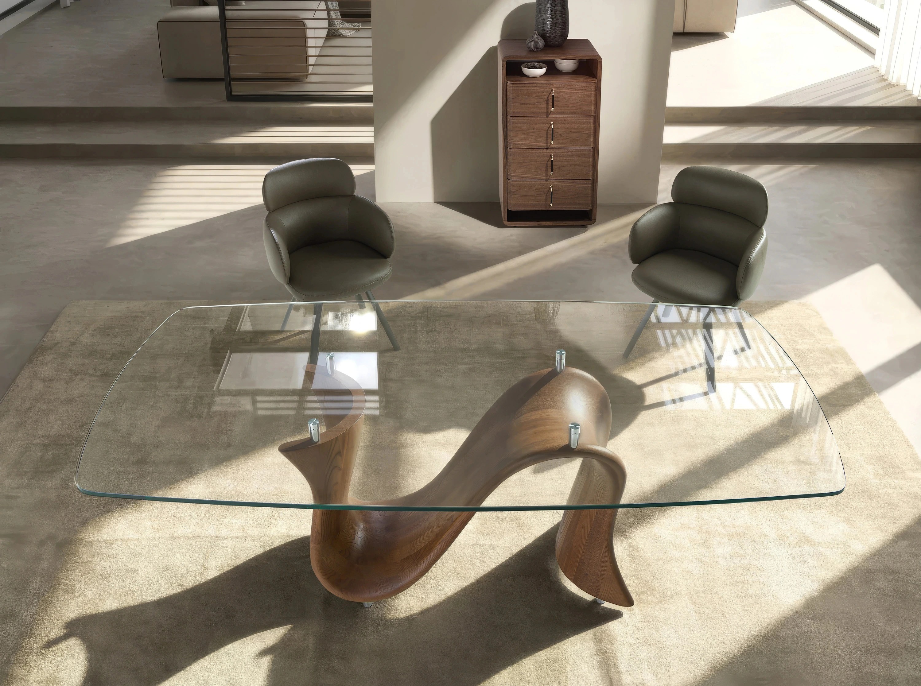 Chaise pivotante en similicuir vert olive