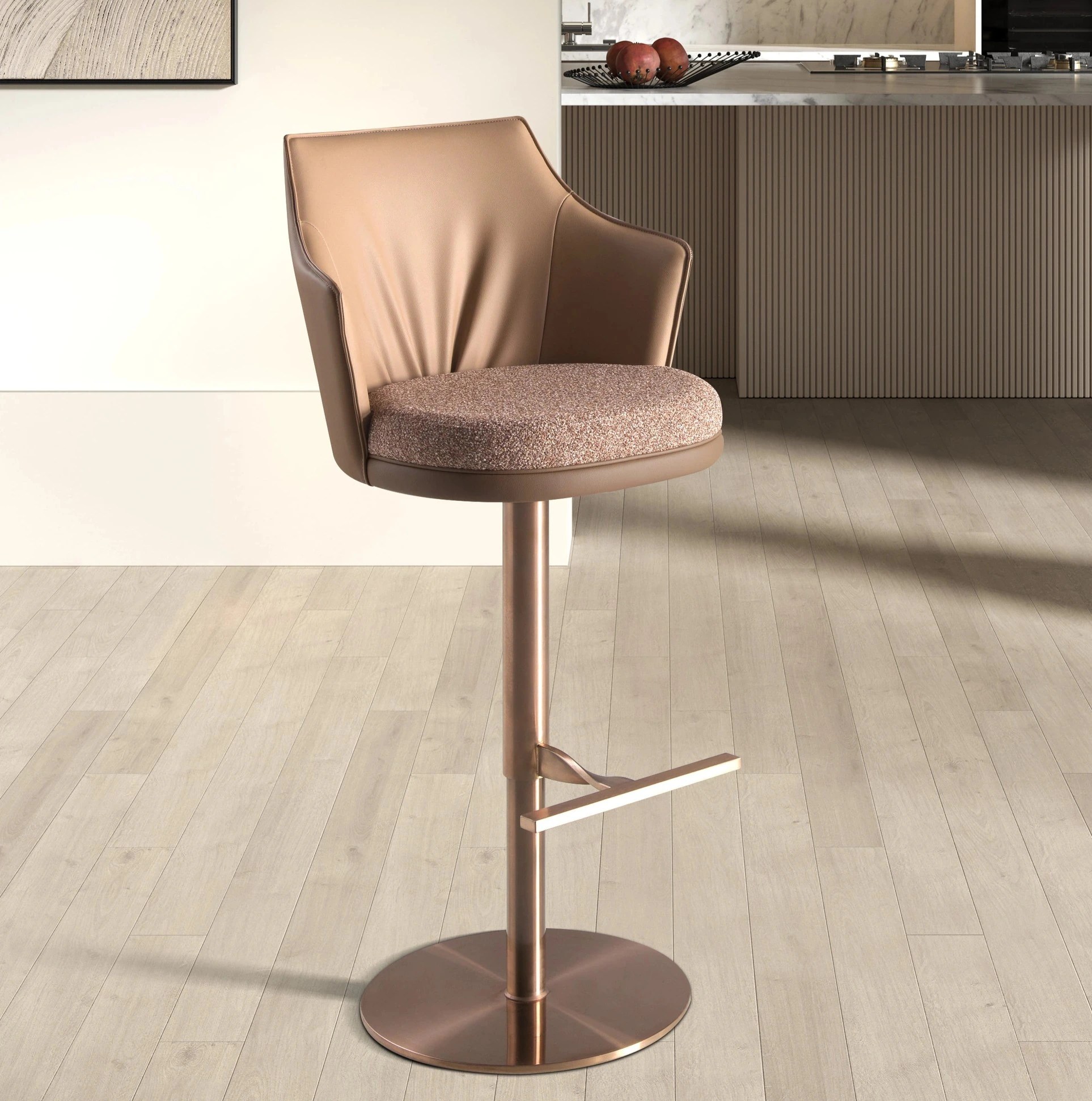 Tabouret pivotant en tissu marron marbré et similicuir marron