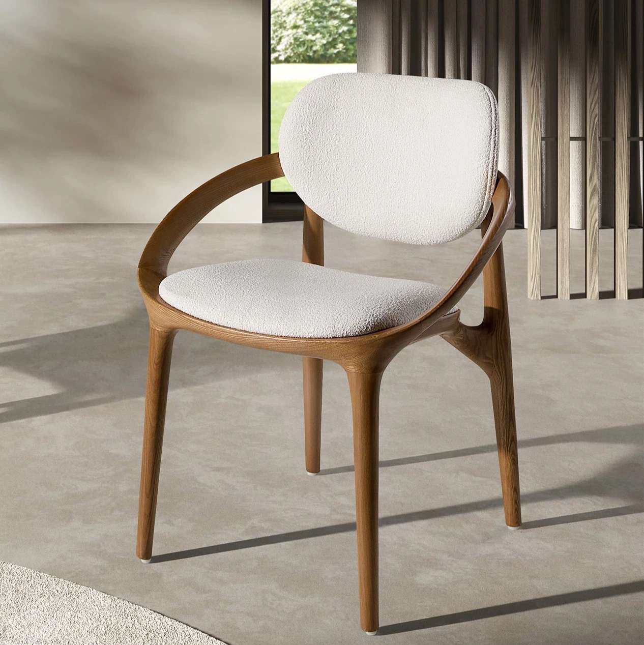 Chaise en tissu blanc cassé