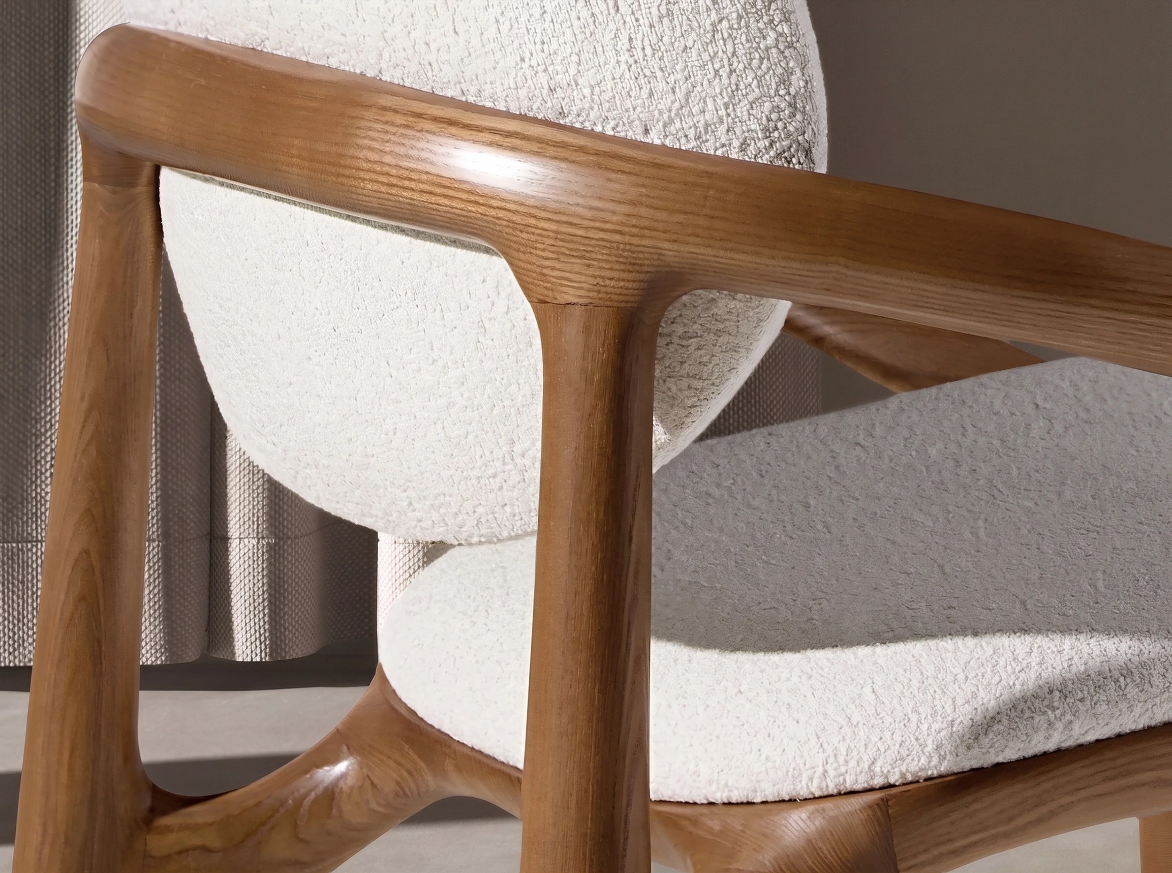 Chaise en tissu blanc cassé