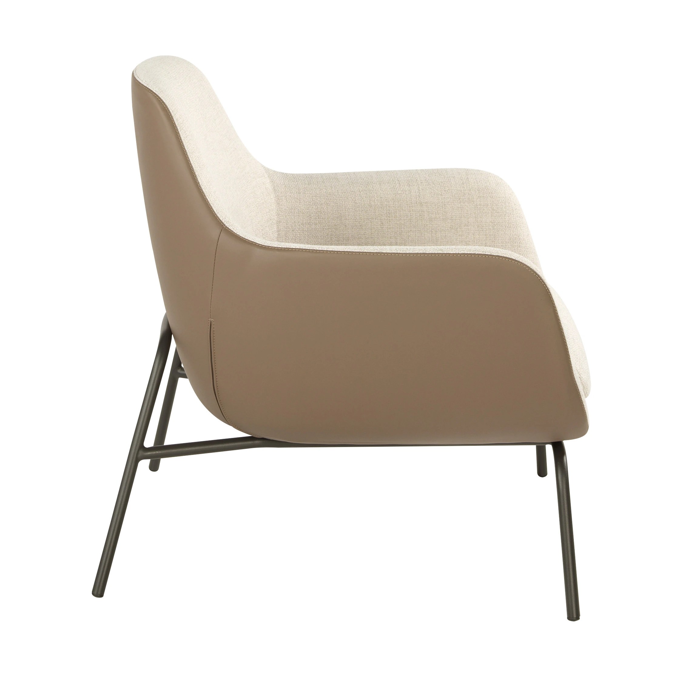 Fauteuil en tissu crème et similicuir marron