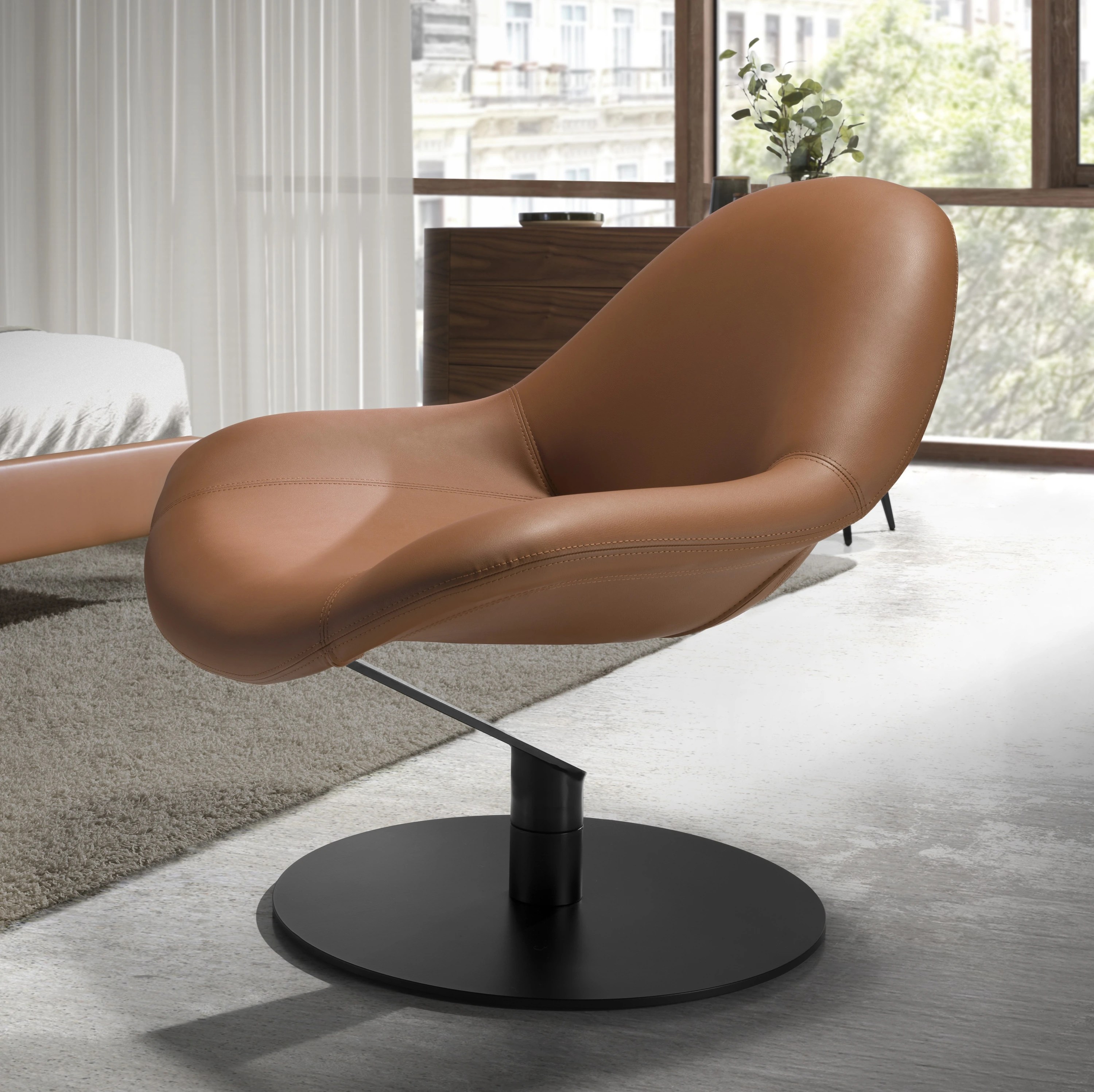 Fauteuil en similicuir marron
