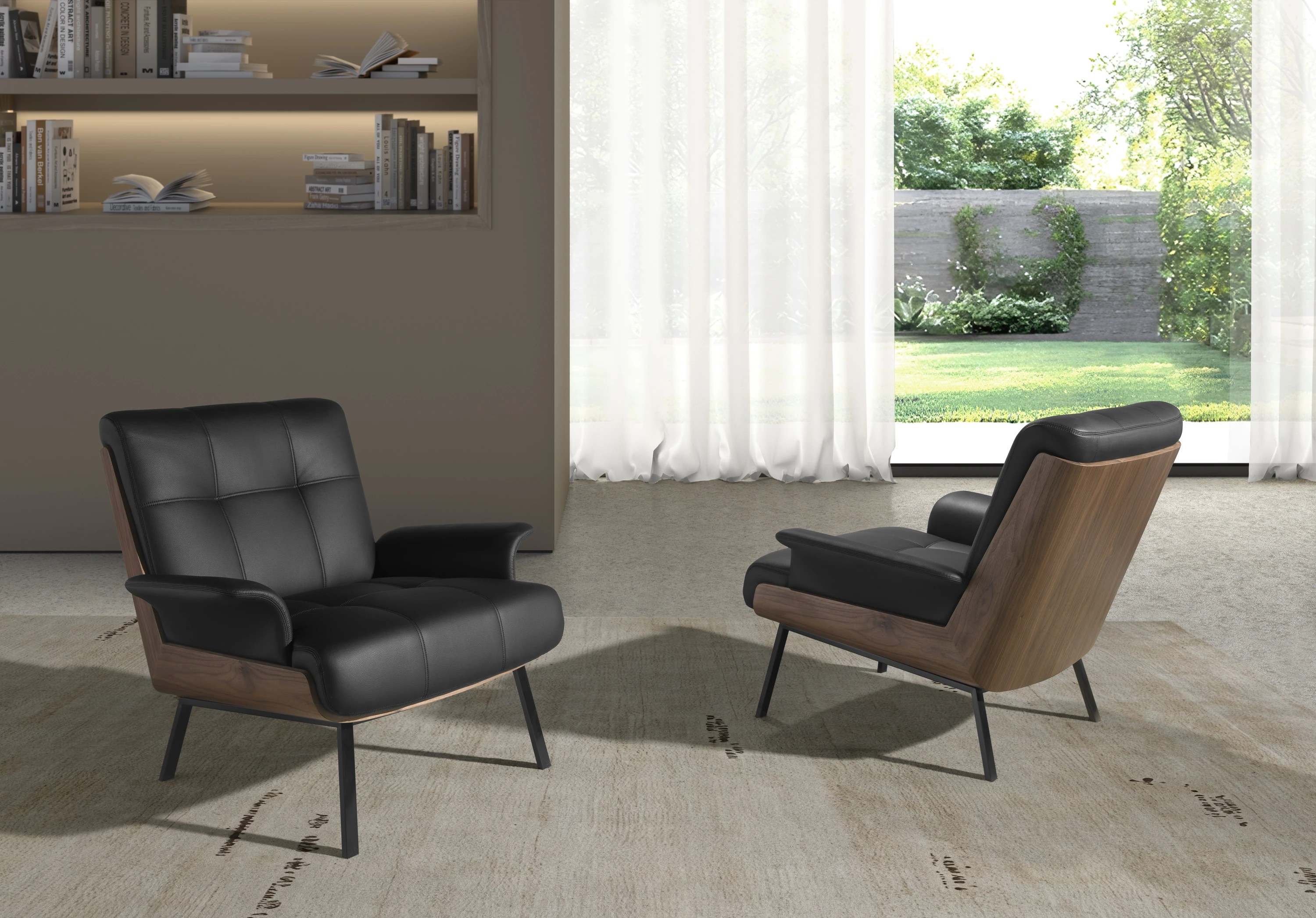Fauteuil en similicuir noir et noyer