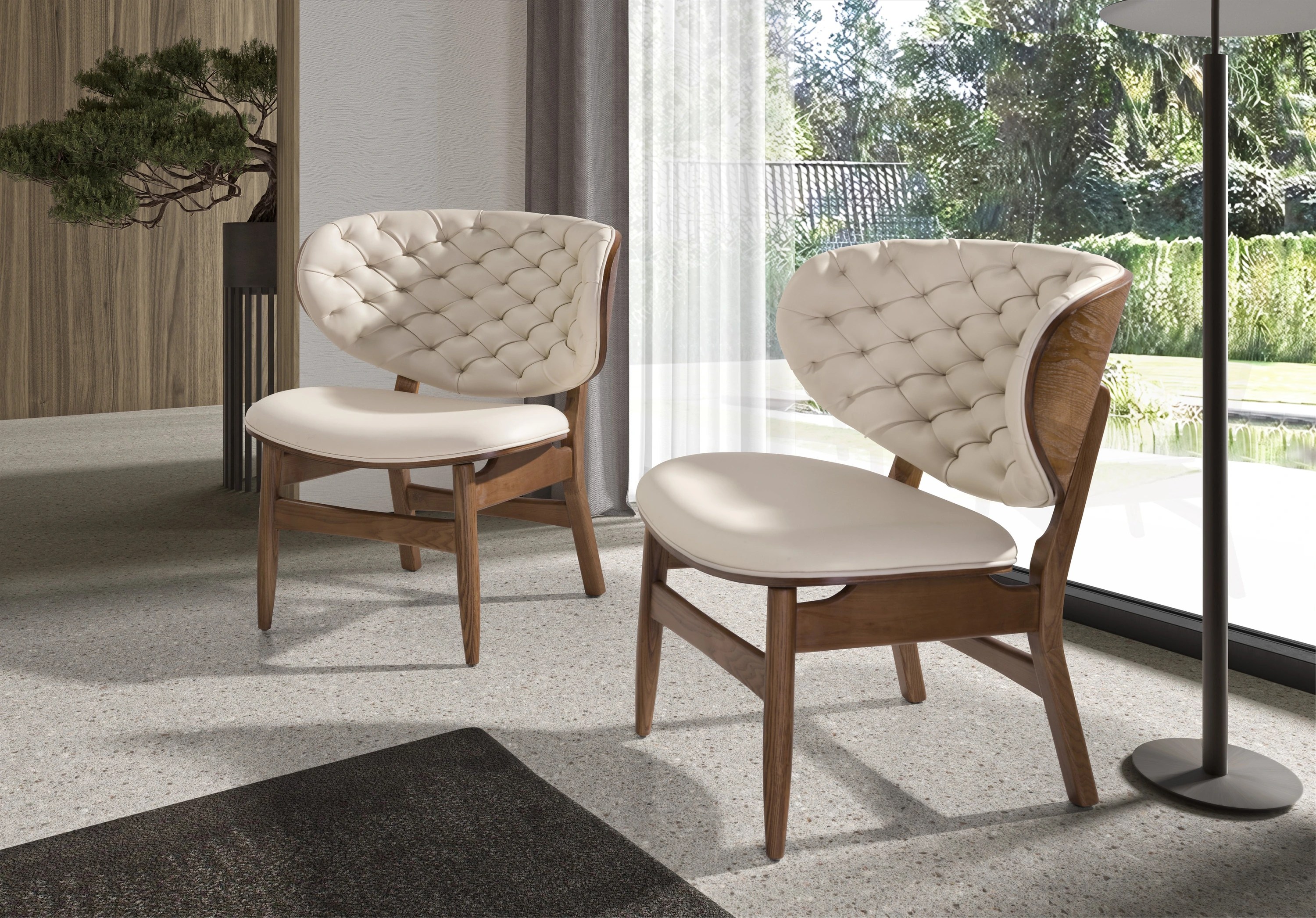 Fauteuil en similicuir sable et noyer