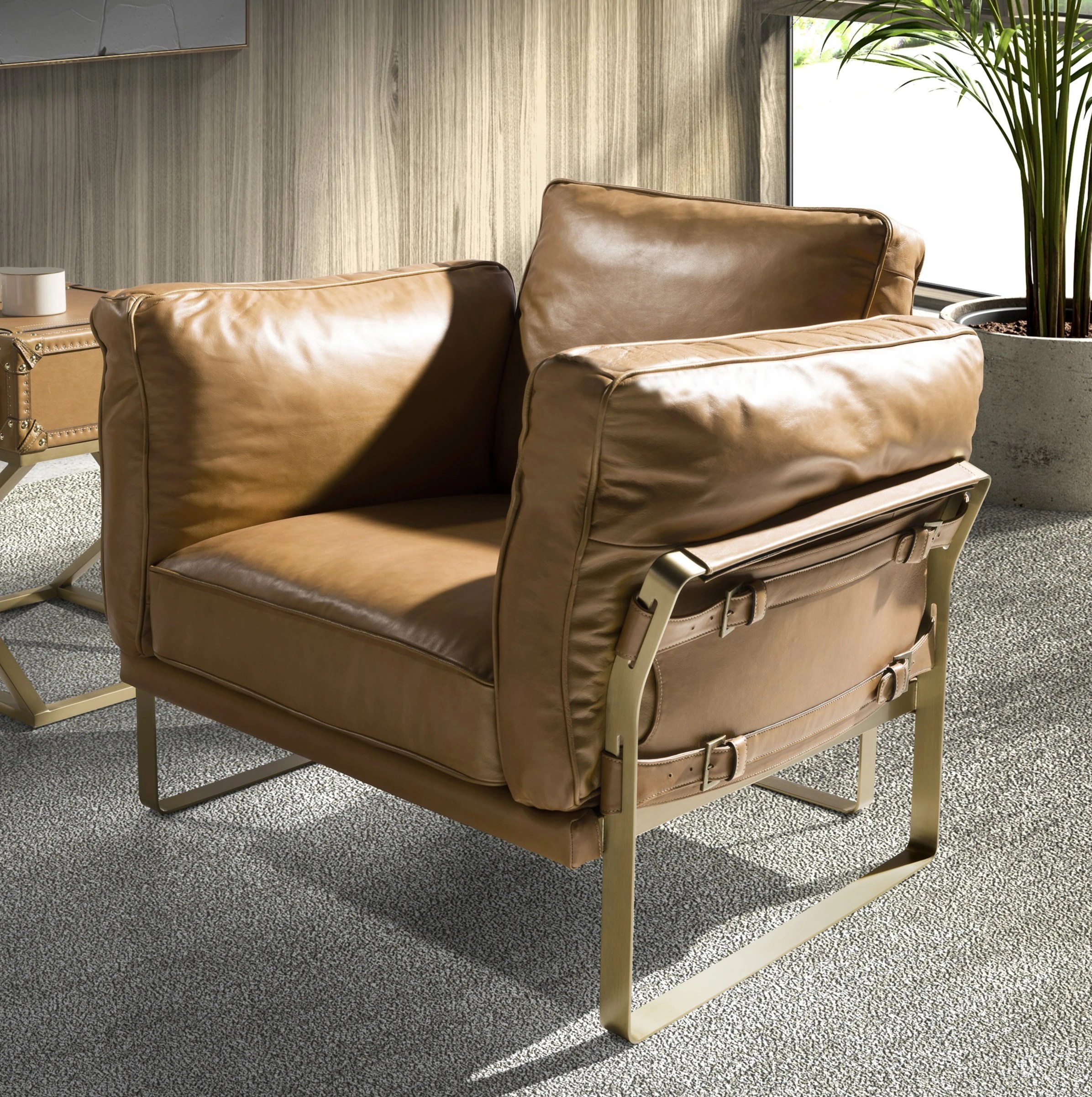 Fauteuil en cuir camel