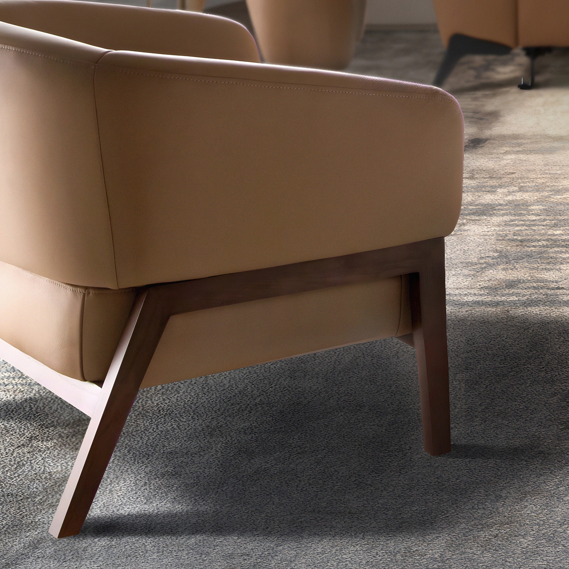 Fauteuil en cuir marron