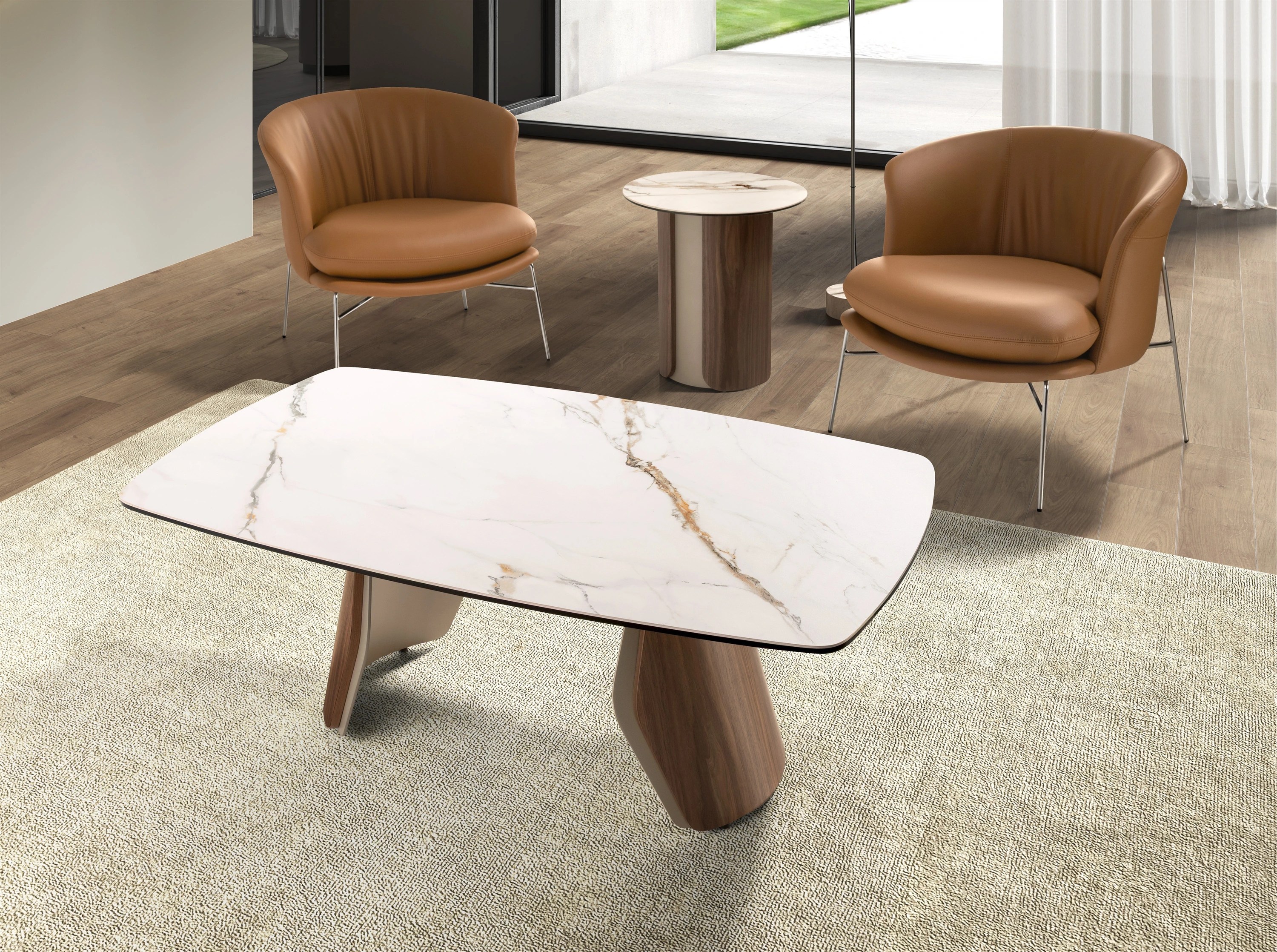Fauteuil en similicuir marron