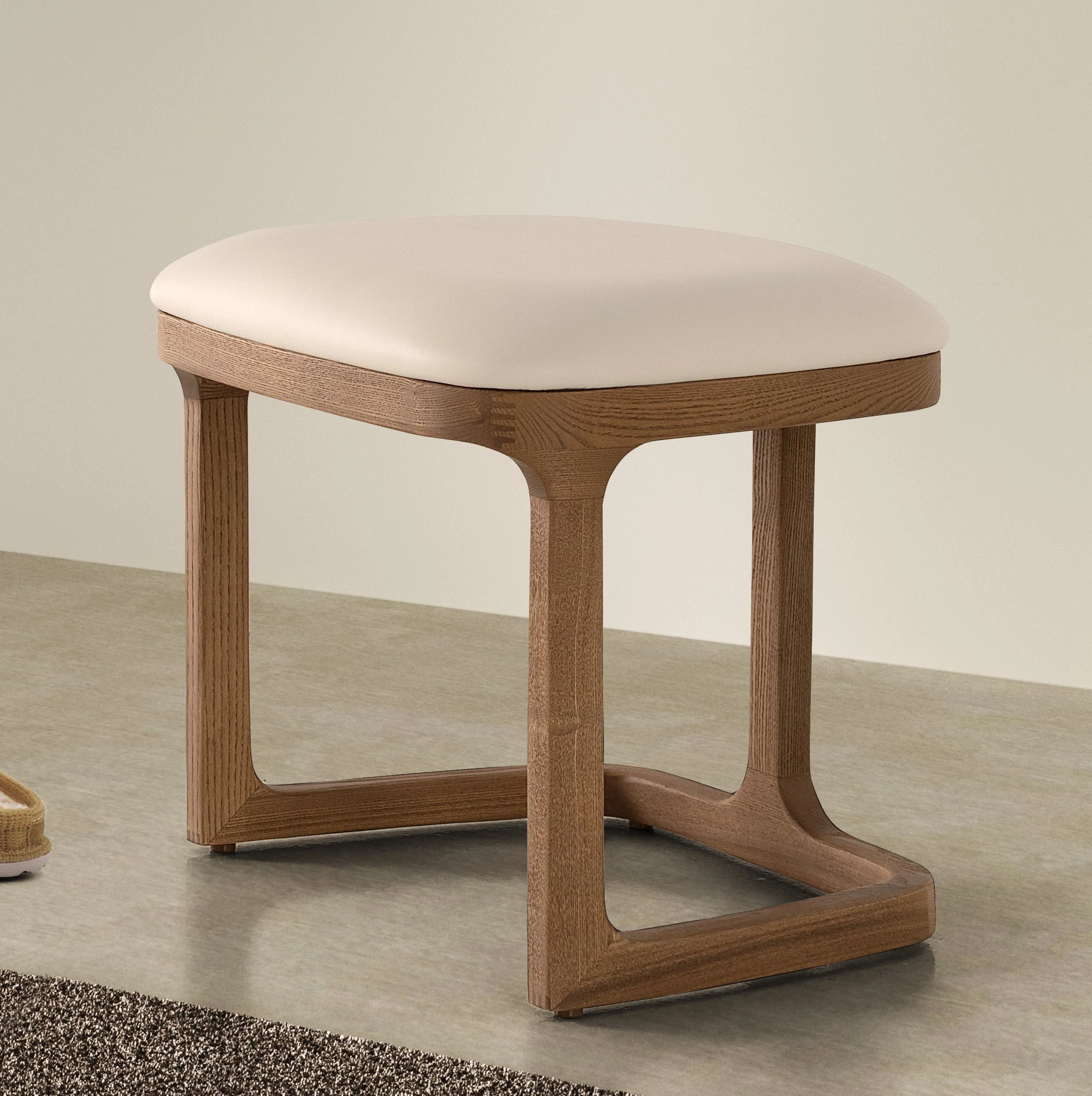 Banquette en similicuir couleur sable