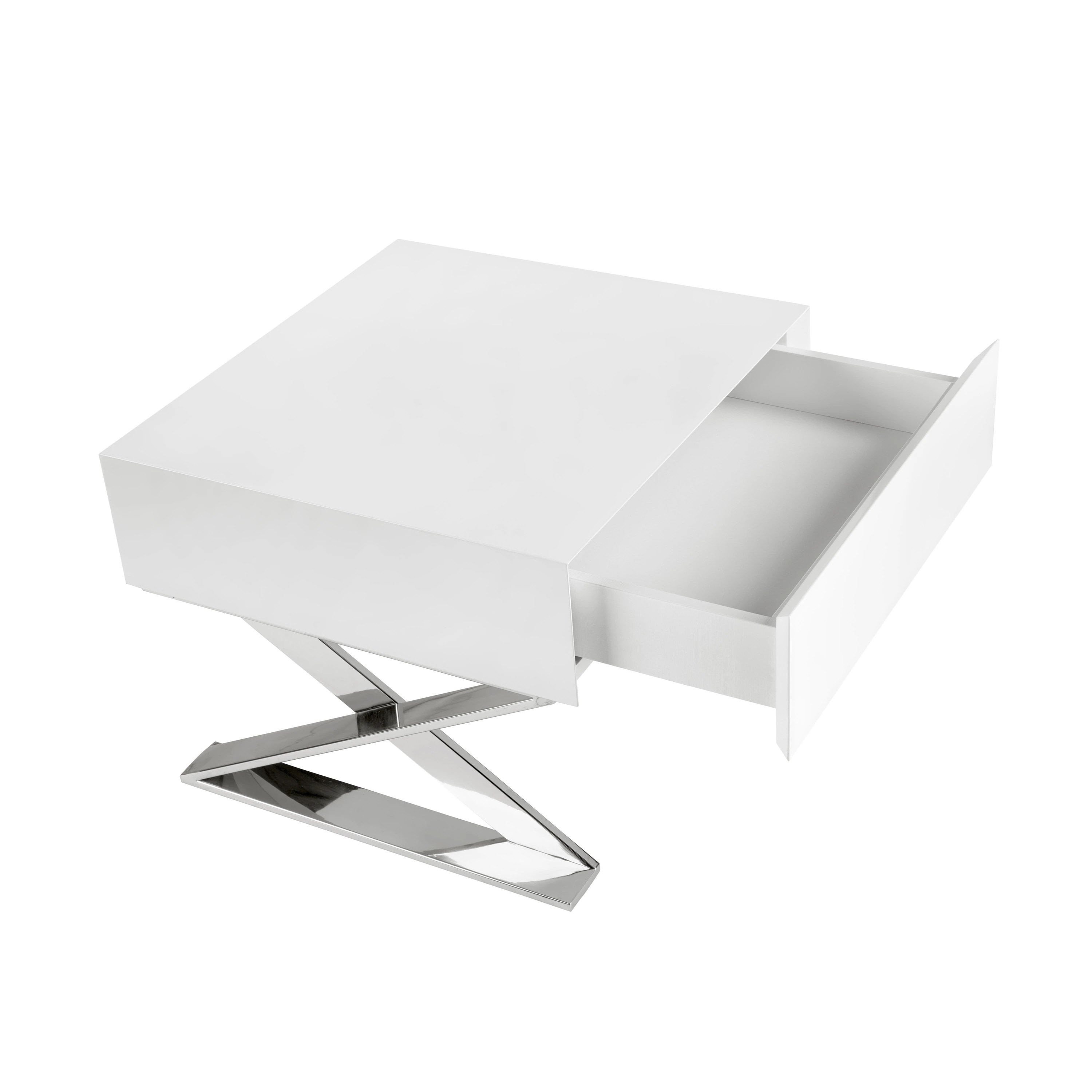 Table de chevet en bois blanc et acier chromé