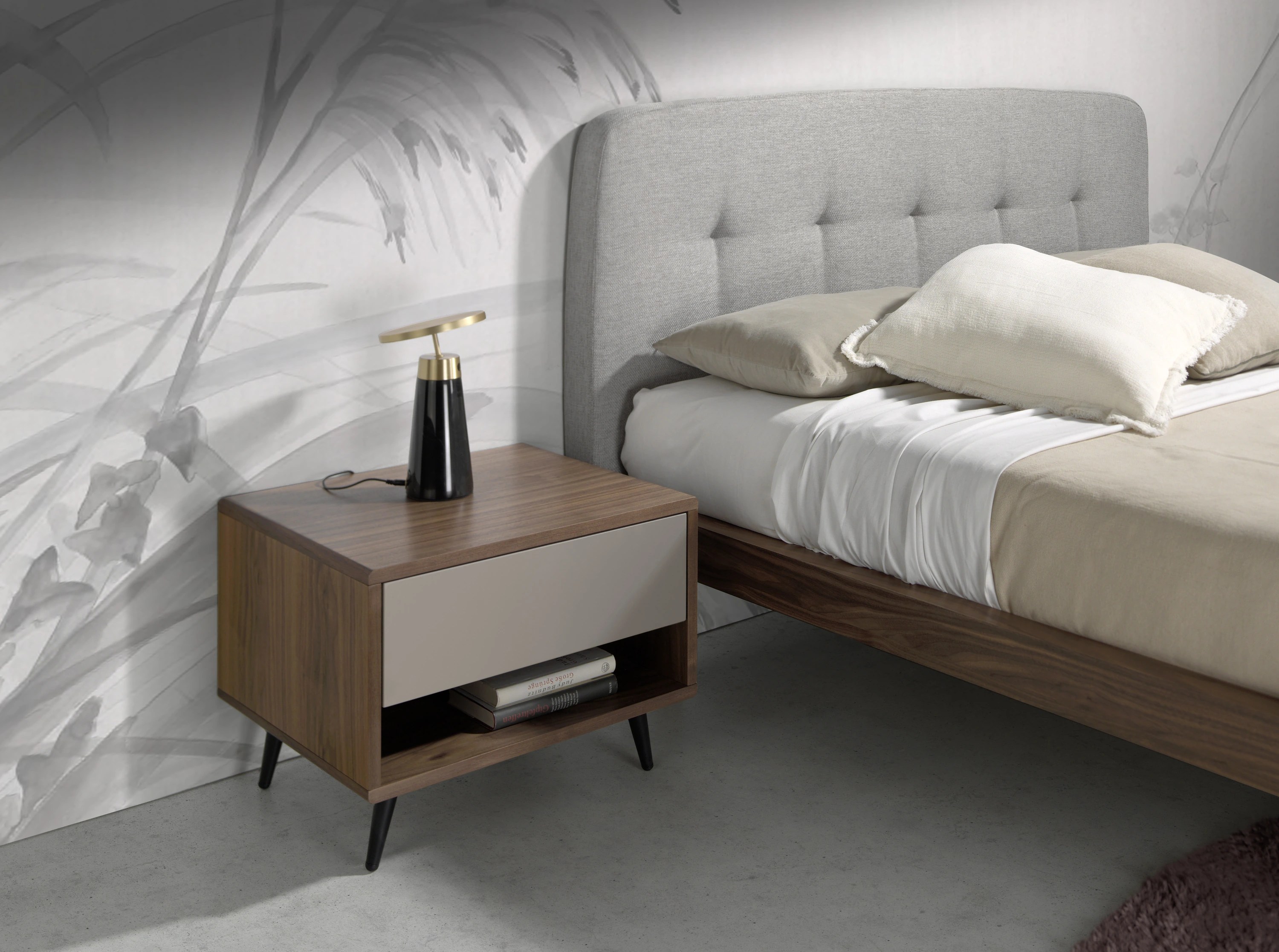 Lit tufté en tissu gris