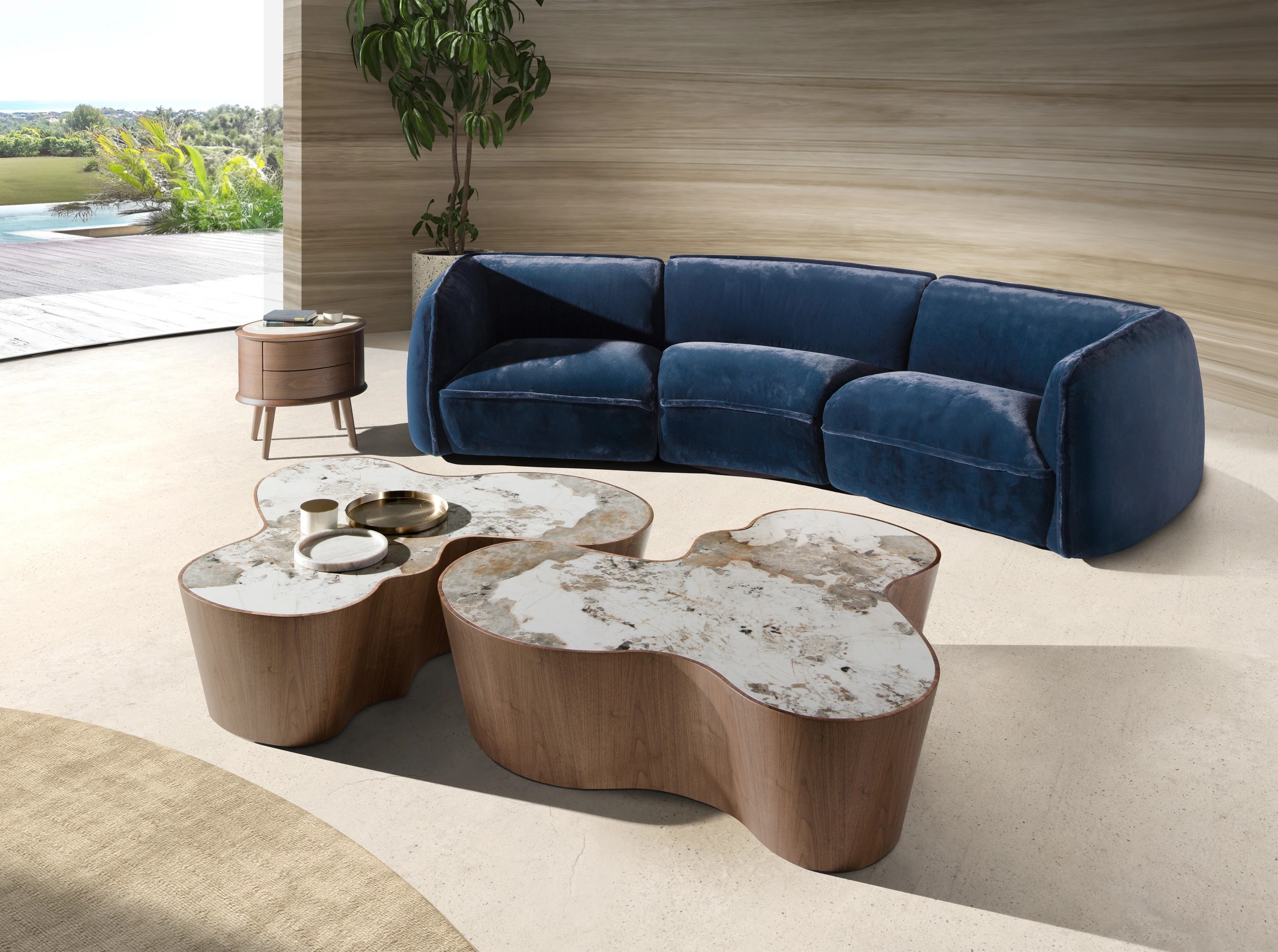 Table de chevet en noyer avec plateau en cuir couleur crème