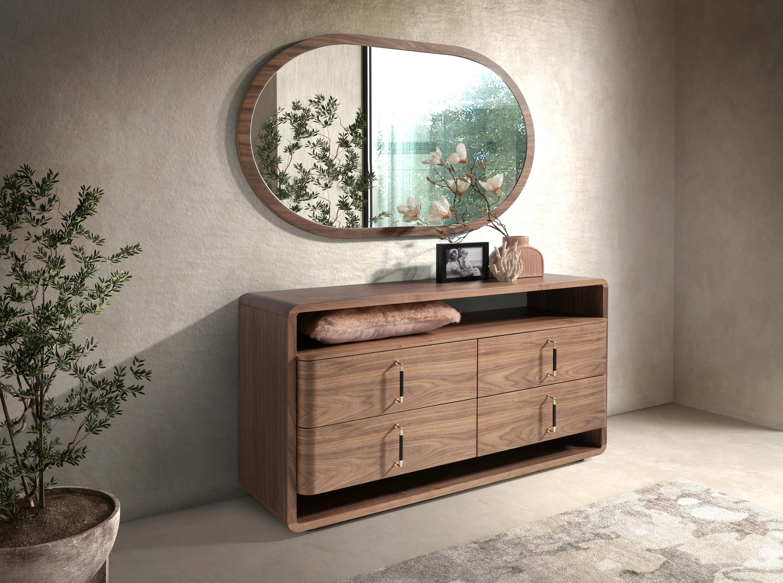 Commode en noyer et PVC noir