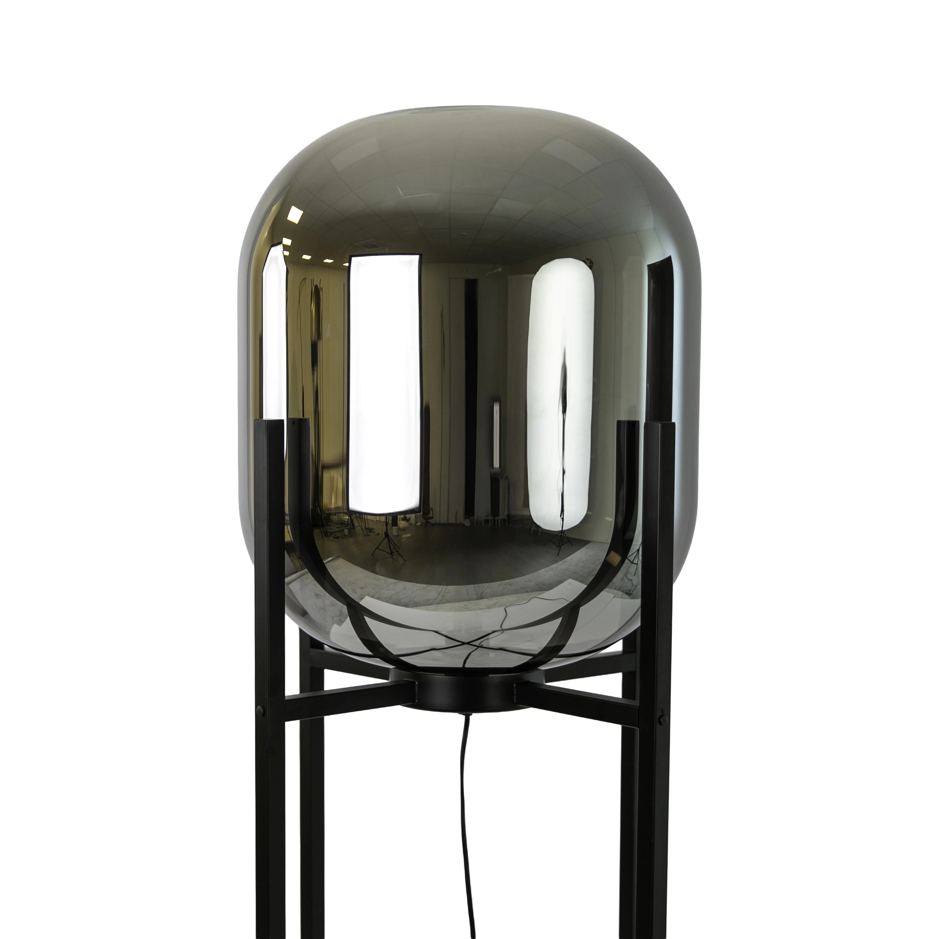 Lampadaire en verre effet miroir fumé gris et acier noir