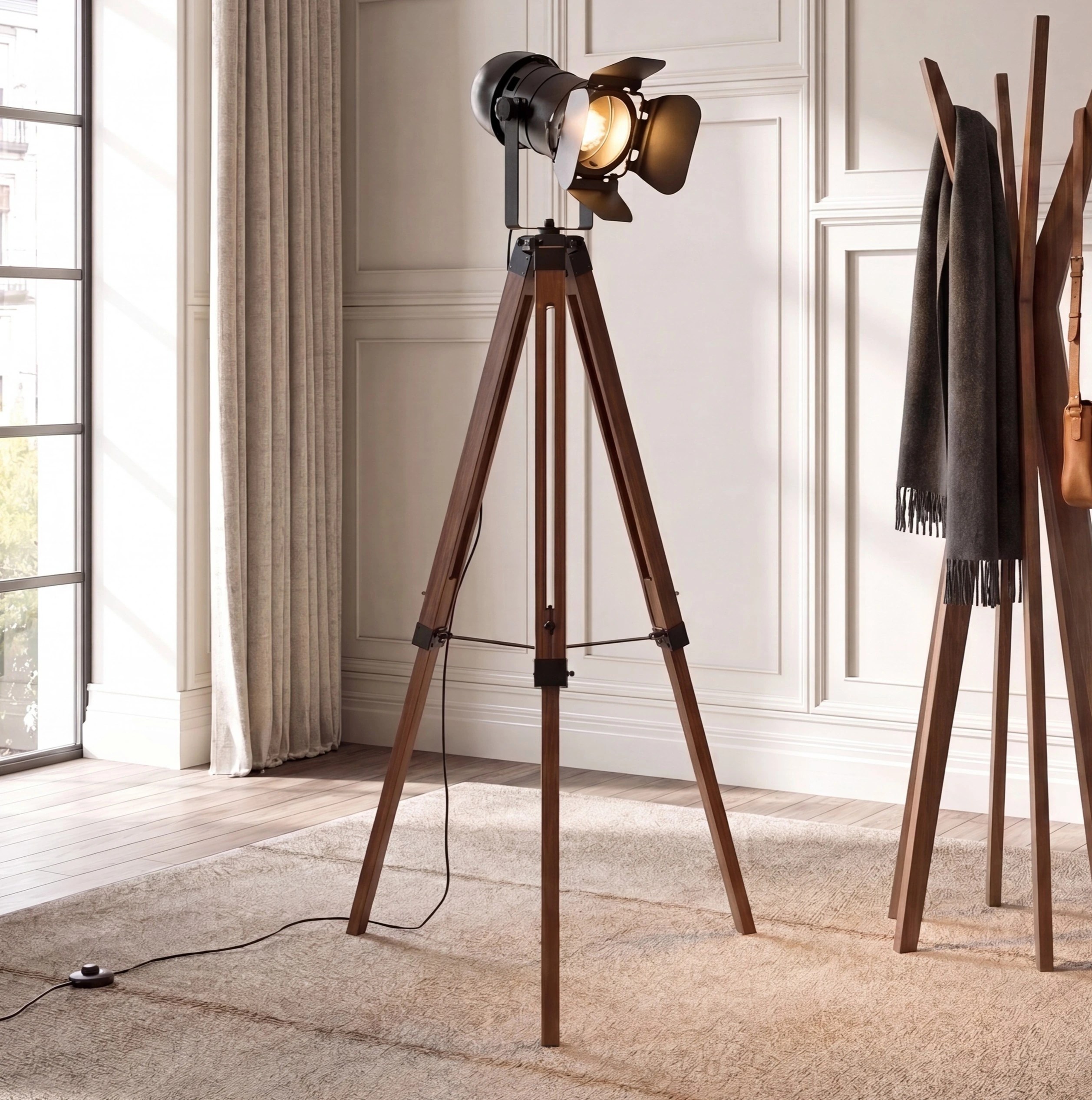 Lampadaire en acier noir et bois de pin couleur noyer