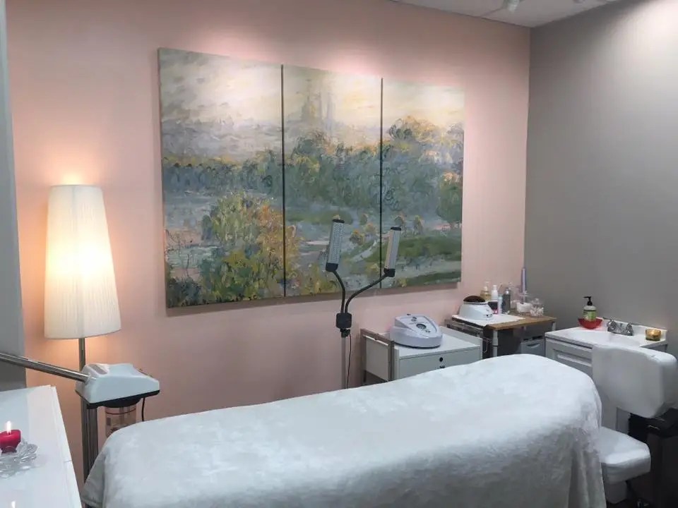 Clean and relaxing lash studio in Forest Hills NYC