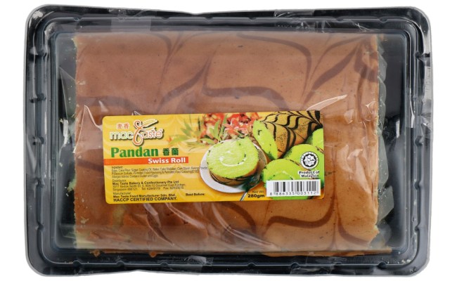 Pandan Swiss Roll - Mac Taste