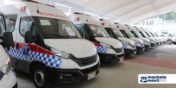 Gobierno entregó 25 ambulancias, serán distribuidas en zonas de difícil acceso