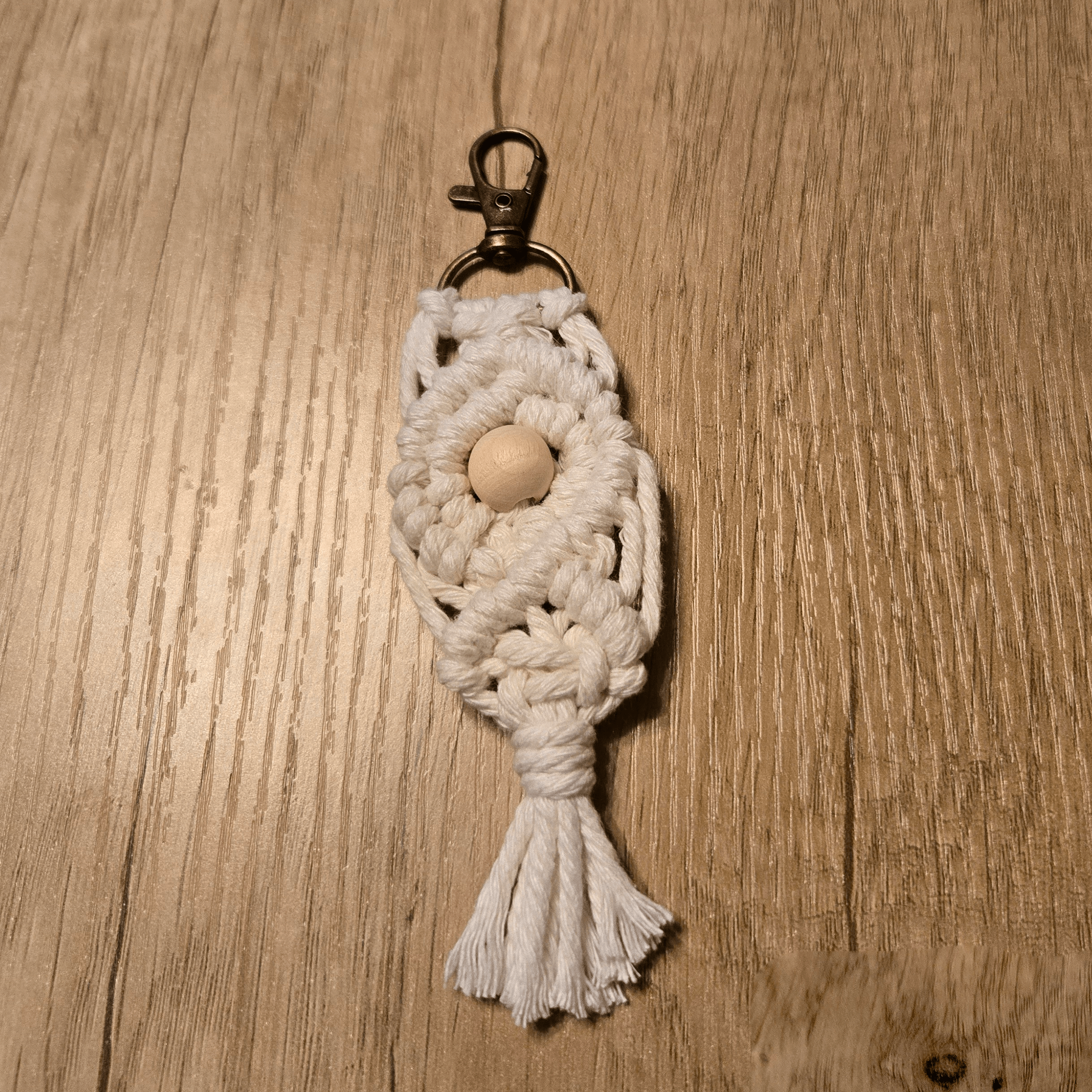 Diamond w/ wooden bead macrame keychain
